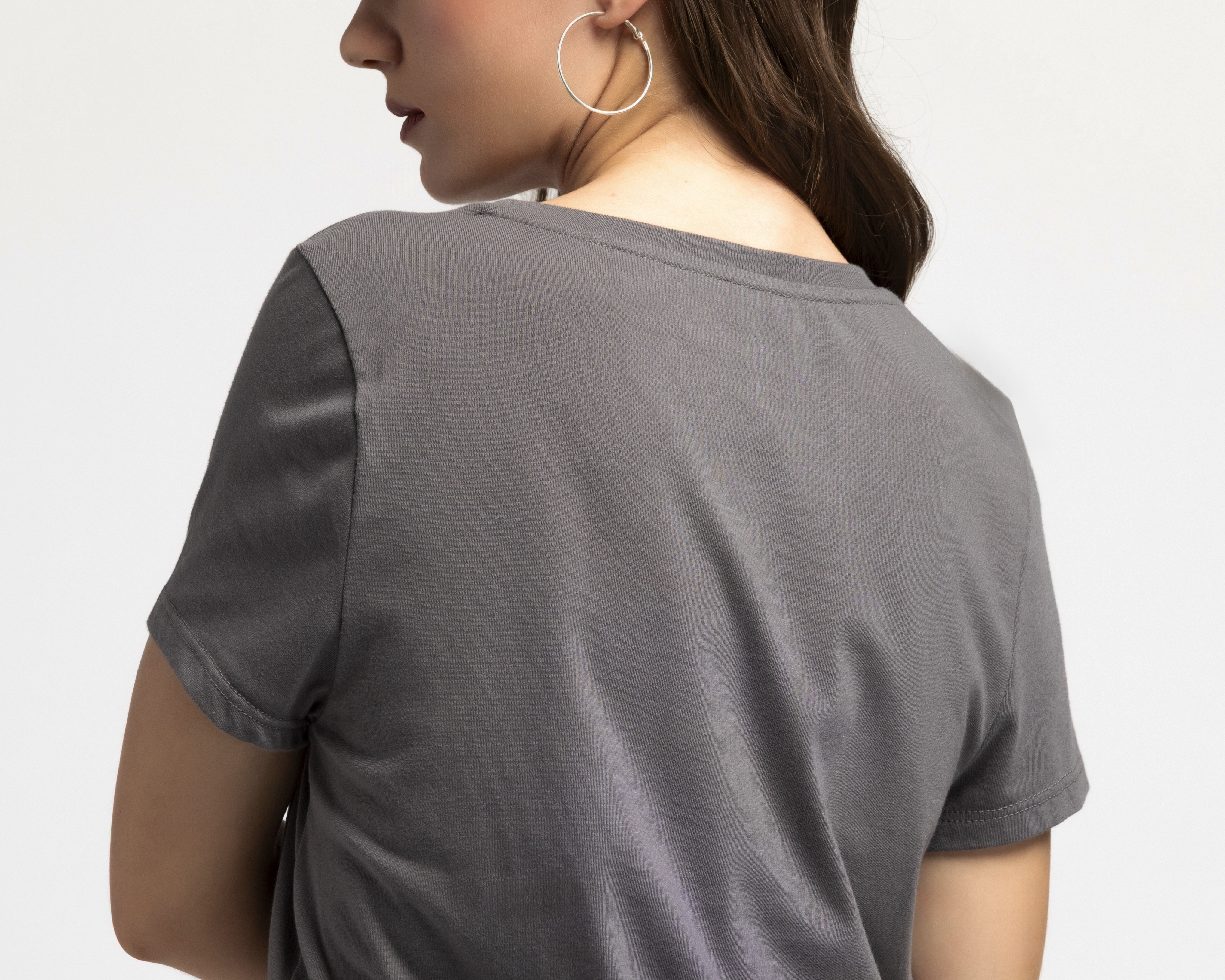 Foto 6 pulgar | Foto 5 | Playera Cuello Redondo Negra Refill para Mujer