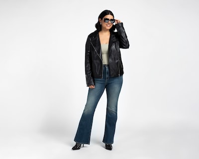 Foto 2 | Foto 2 | Chamarra Negra Levi's para Mujer