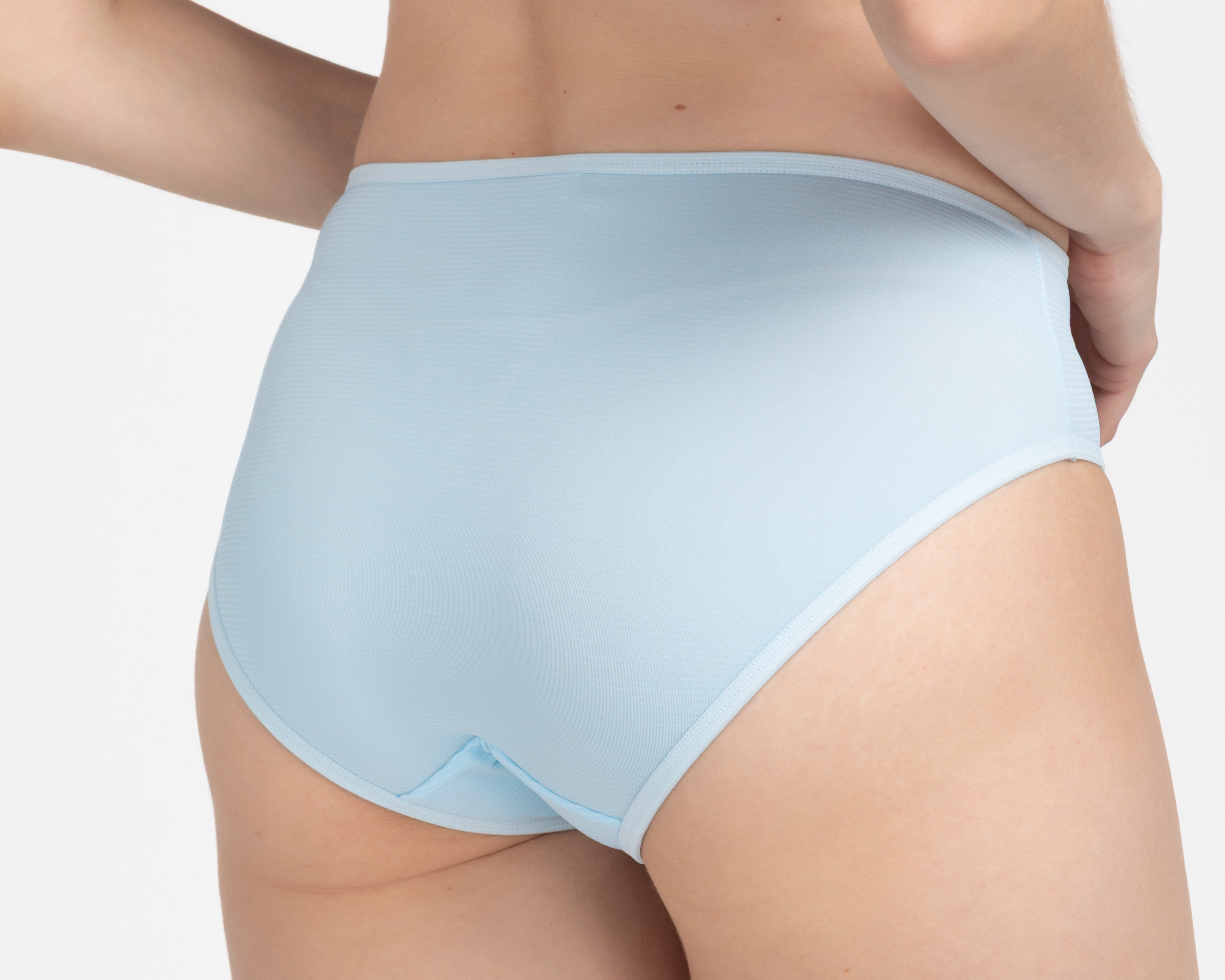 Foto 4 pulgar | Foto 3 | Pantaleta con Moño Linda Keerr para Mujer 3 Piezas