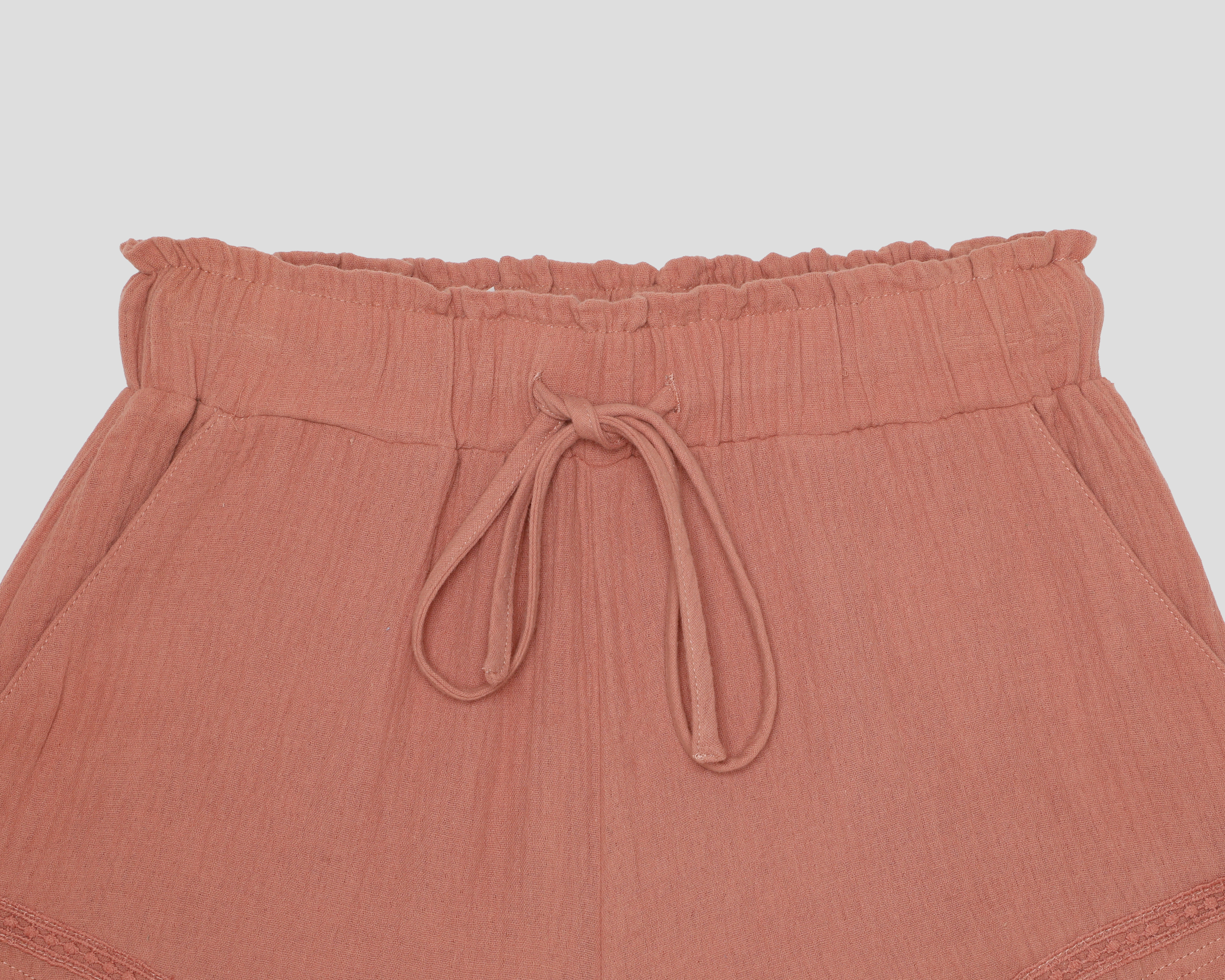 Foto 4 pulgar | Foto 3 | Short New In con Encaje para Mujer