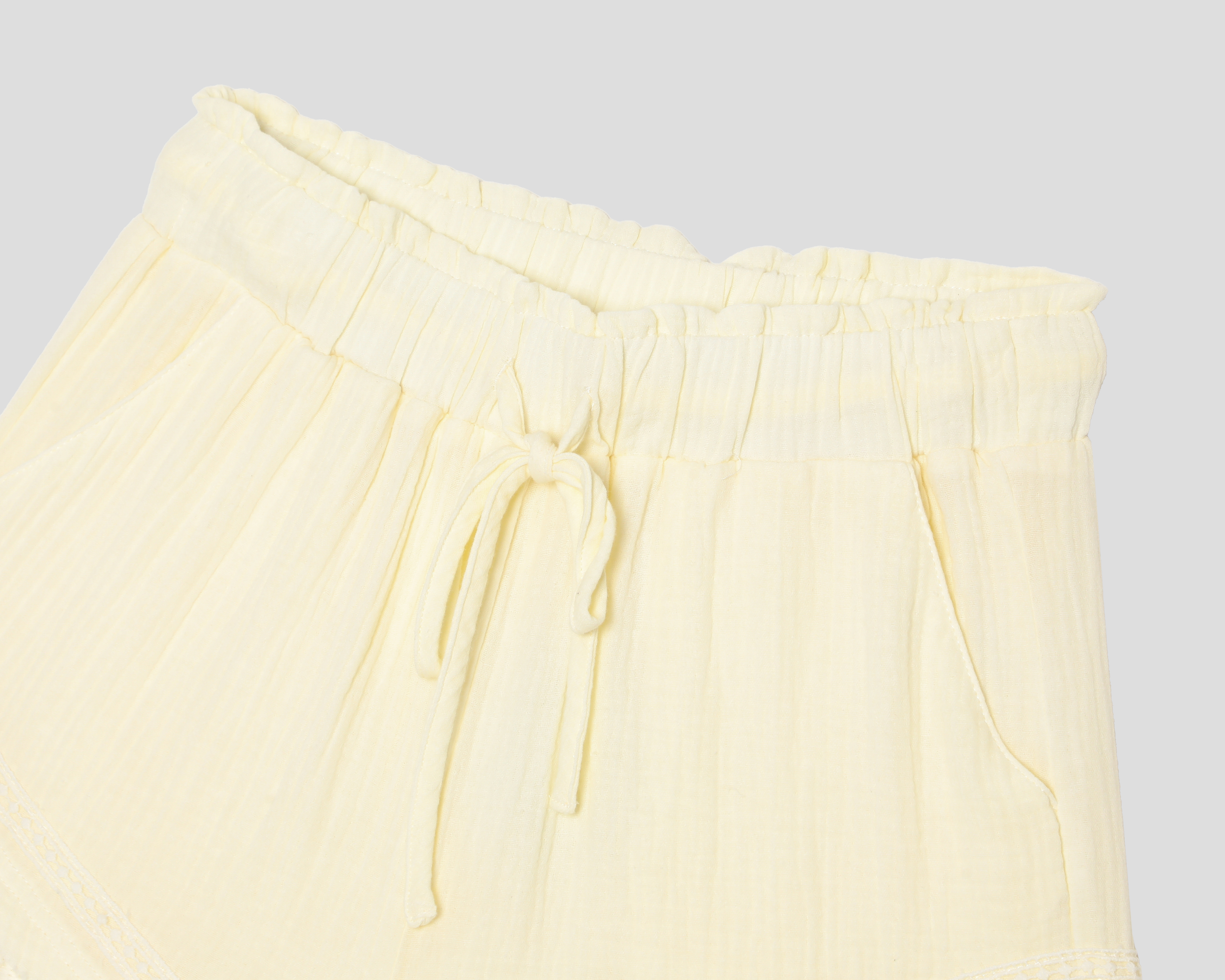 Foto 4 pulgar | Foto 3 | Short New In con Encaje para Mujer