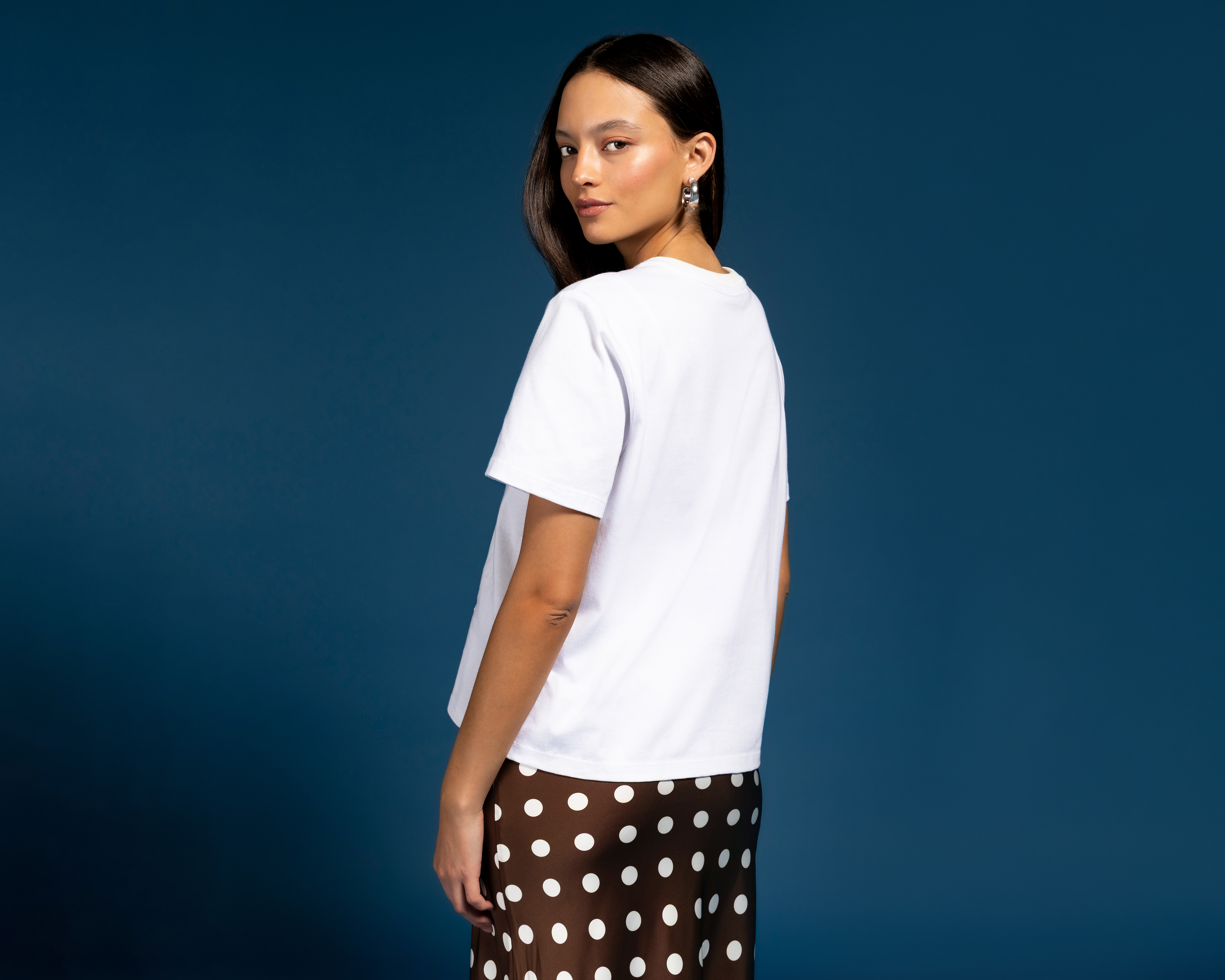 Foto 4 pulgar | Foto 3 | Playera Blanca Strona Juvenil