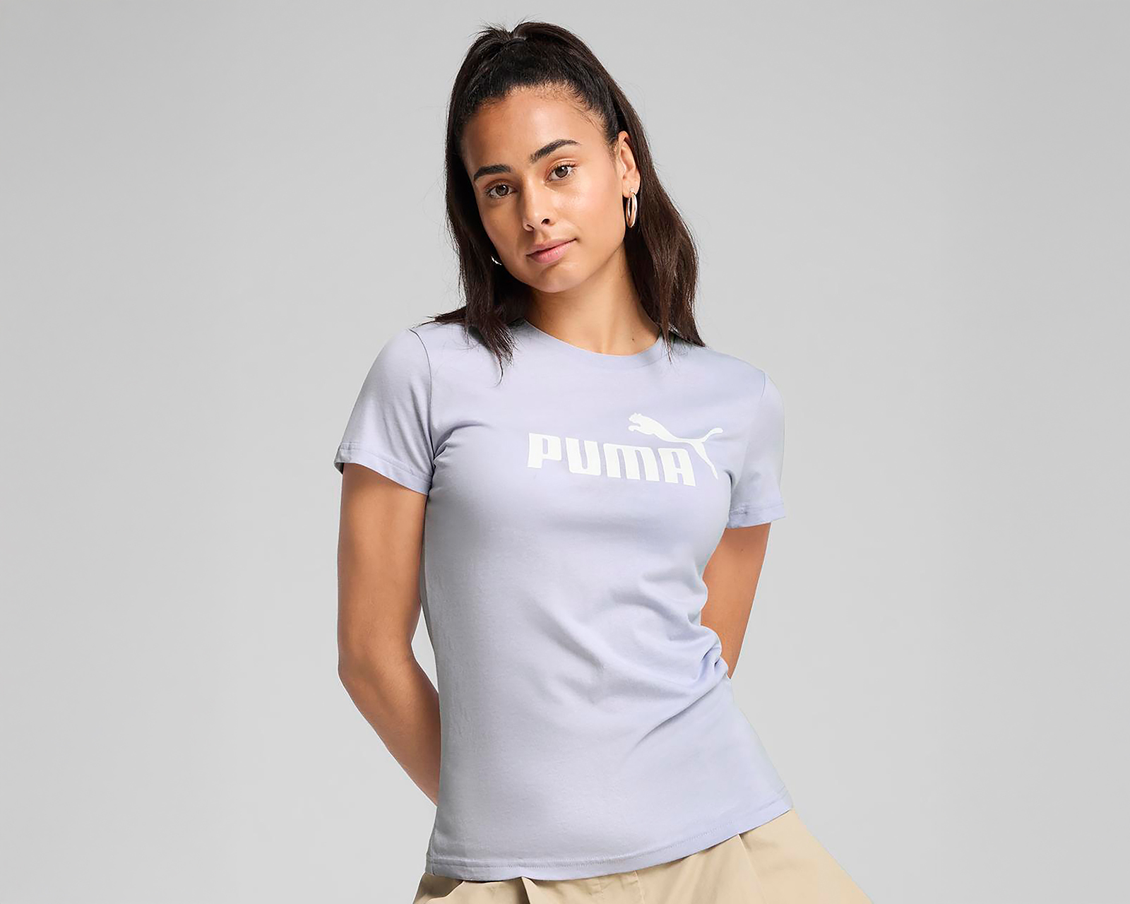 Foto 2 pulgar | Foto 1 | Playera Deportiva Puma Essentials para Mujer