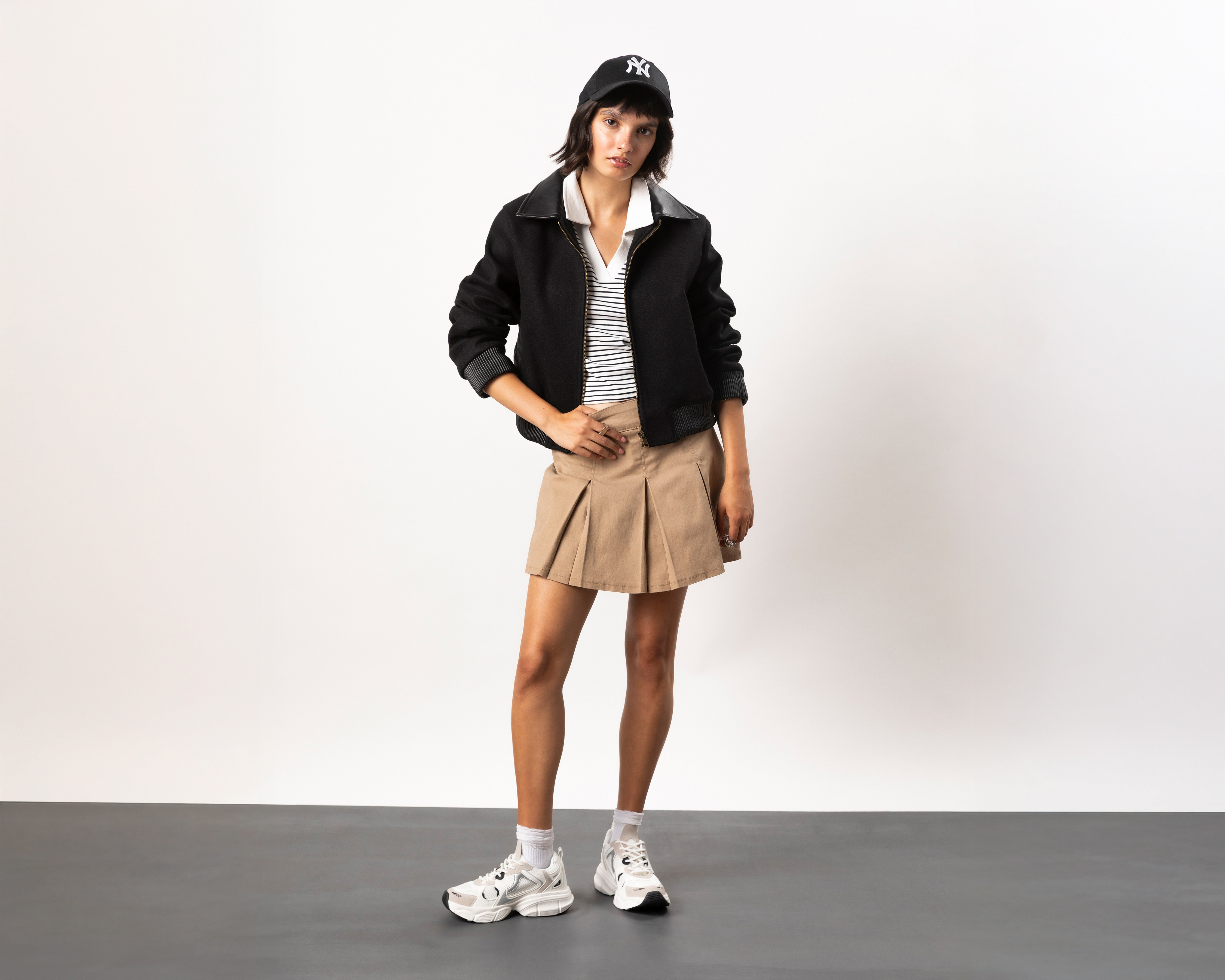 Chamarra Bomber Cuello Polipiel en Contraste Strona para Mujer