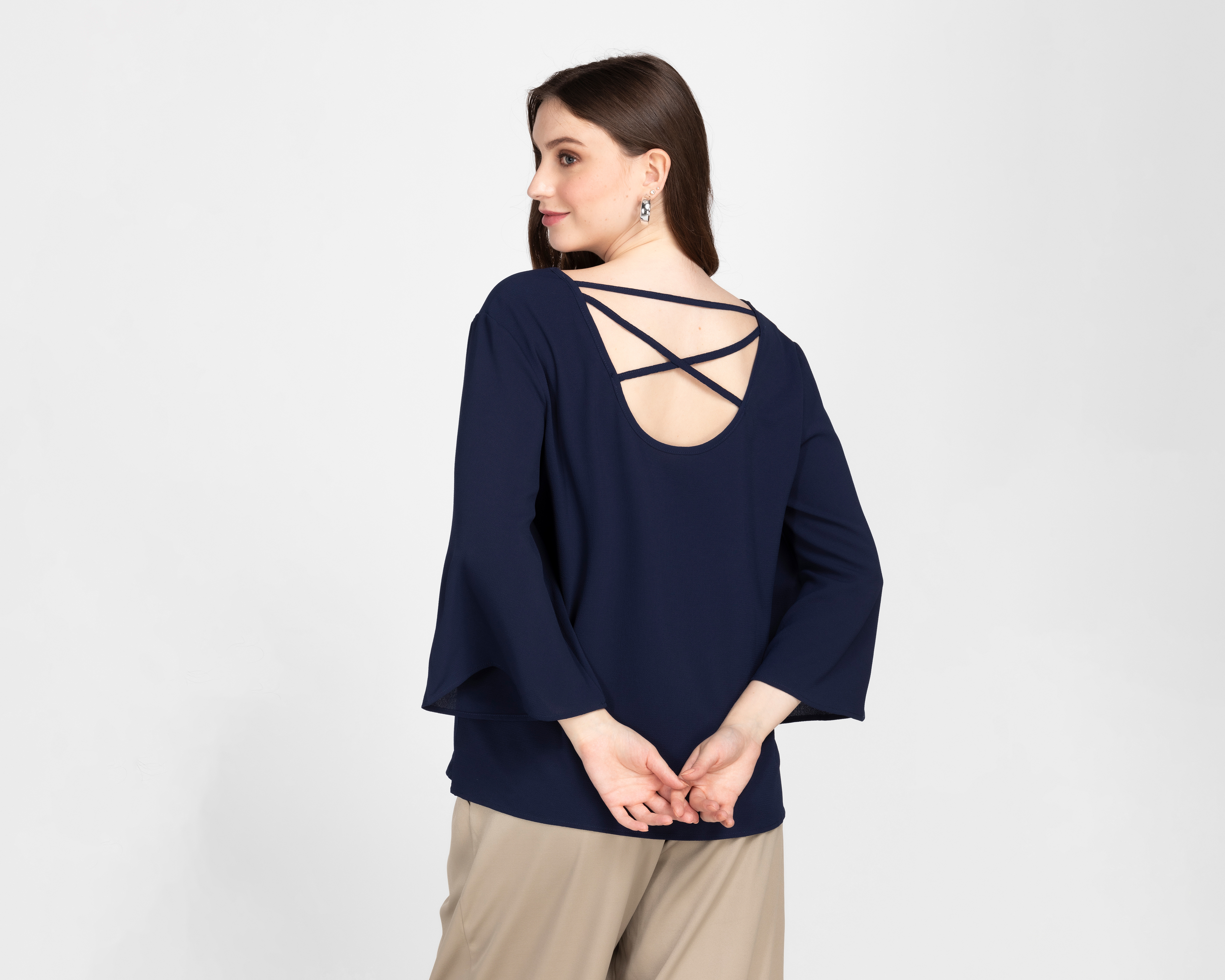 Foto 4 pulgar | Foto 3 | Blusa Ted Lapidus Manga Acampanada para Mujer