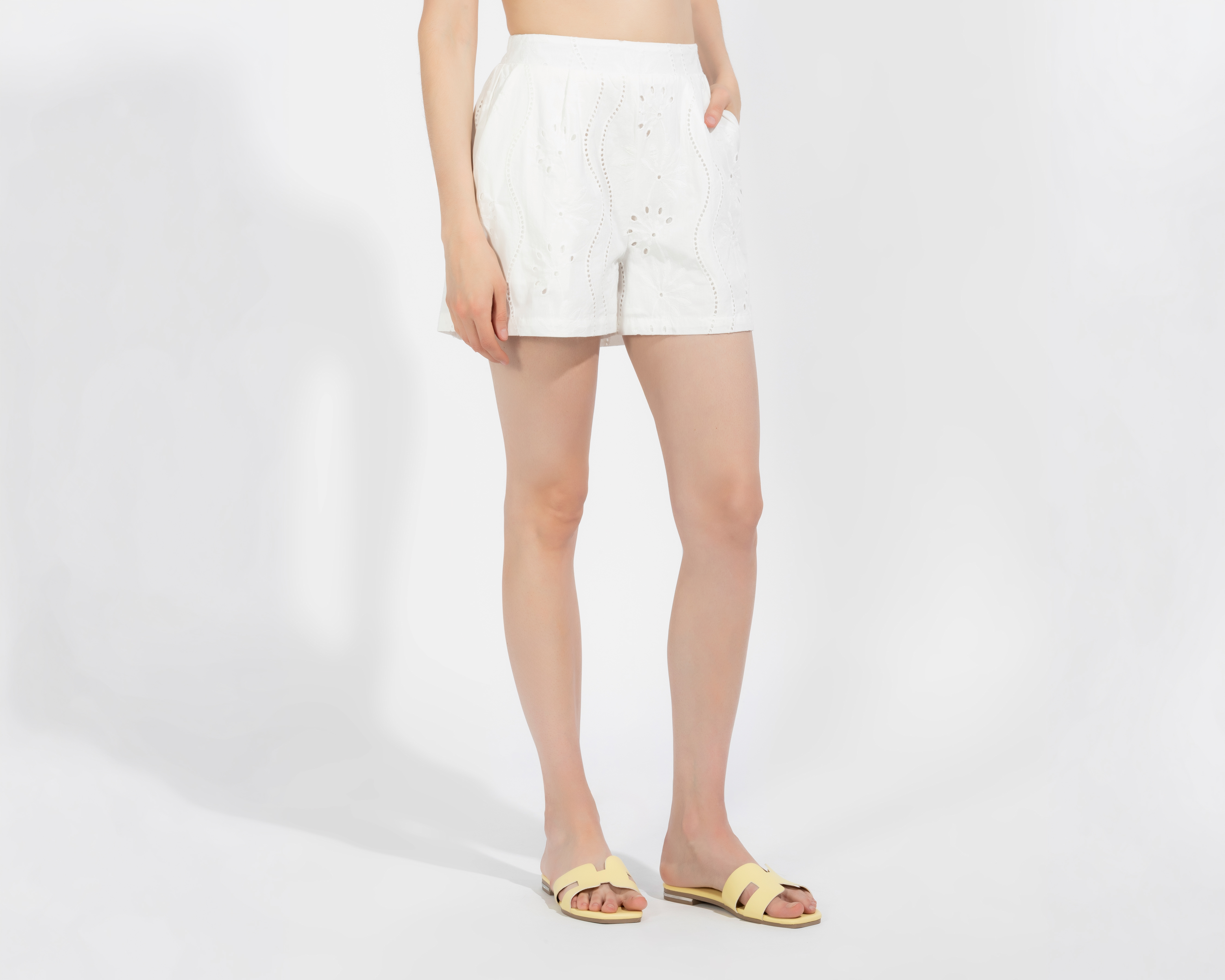 Short Sahara Blanco Juvenil