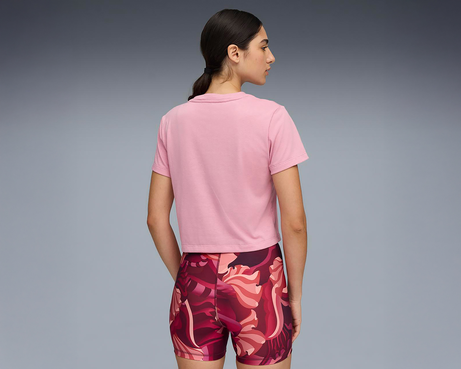 Foto 3 pulgar | Foto 2 | Playera Deportiva Puma Floral Ribbon Drycell para Mujer