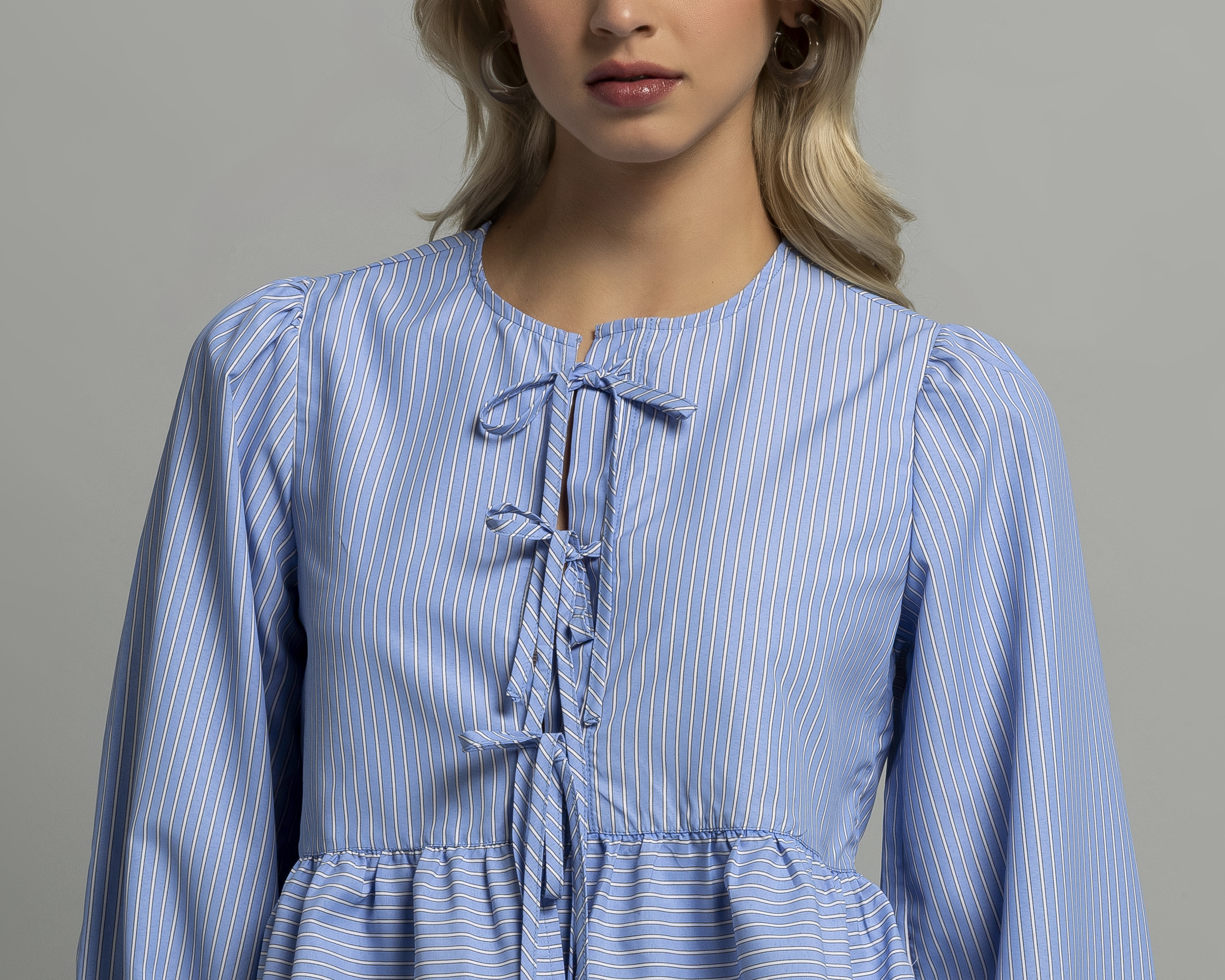 Foto 5 pulgar | Foto 4 | Blusa Manga Larga Jennifer Lopez para Mujer