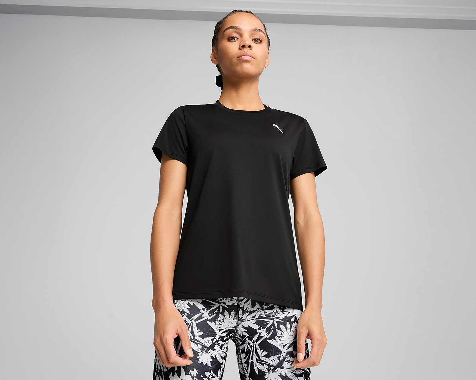 Foto 2 pulgar | Foto 1 | Playera Deportiva Puma Essentials Crew para Mujer