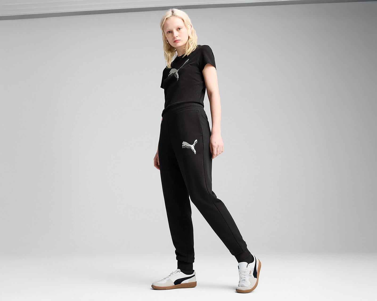 Foto 4 pulgar | Foto 3 | Playera Deportiva Puma Essentials Metallic para Mujer