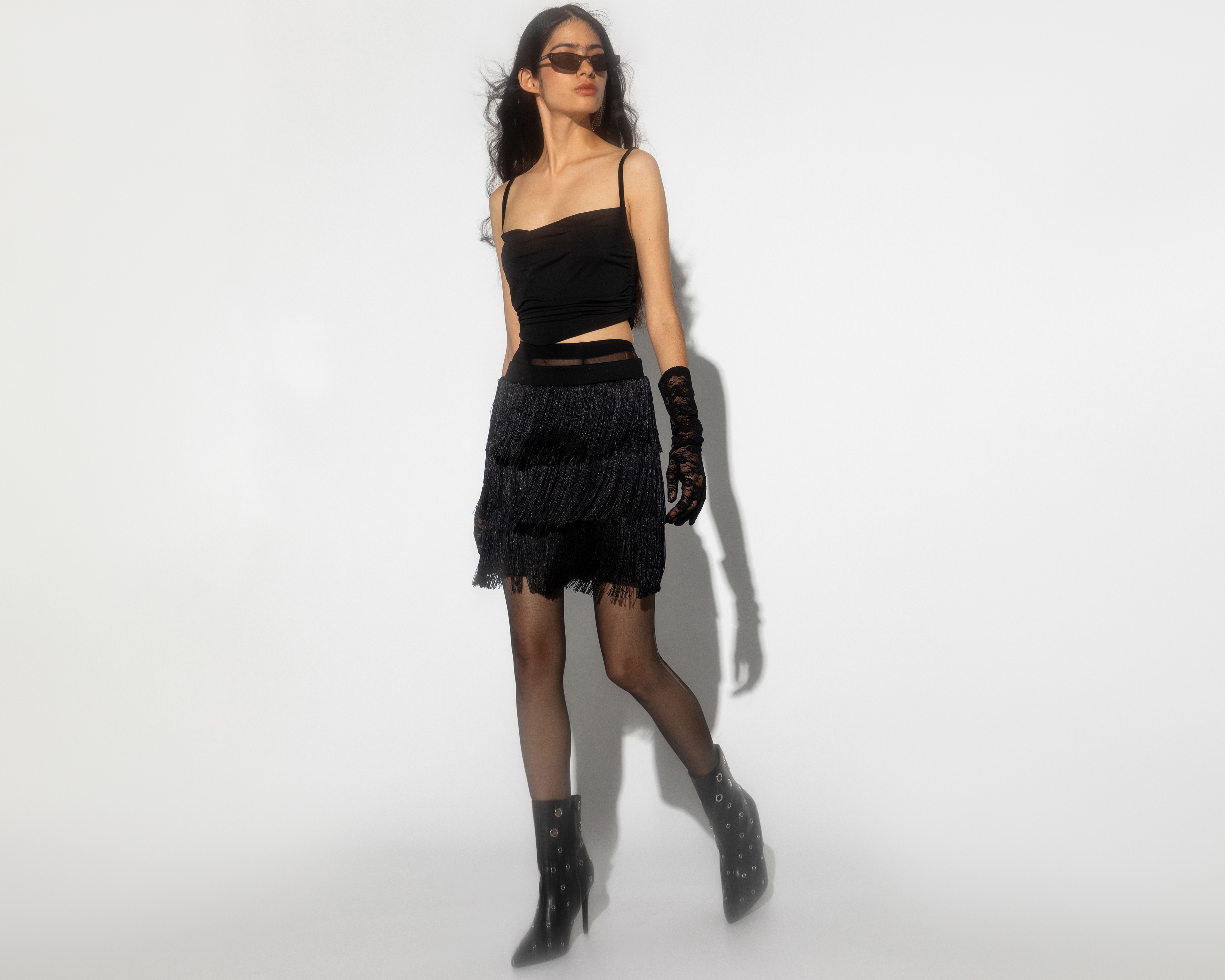 Falda Corta Strona con Flecos para Mujer