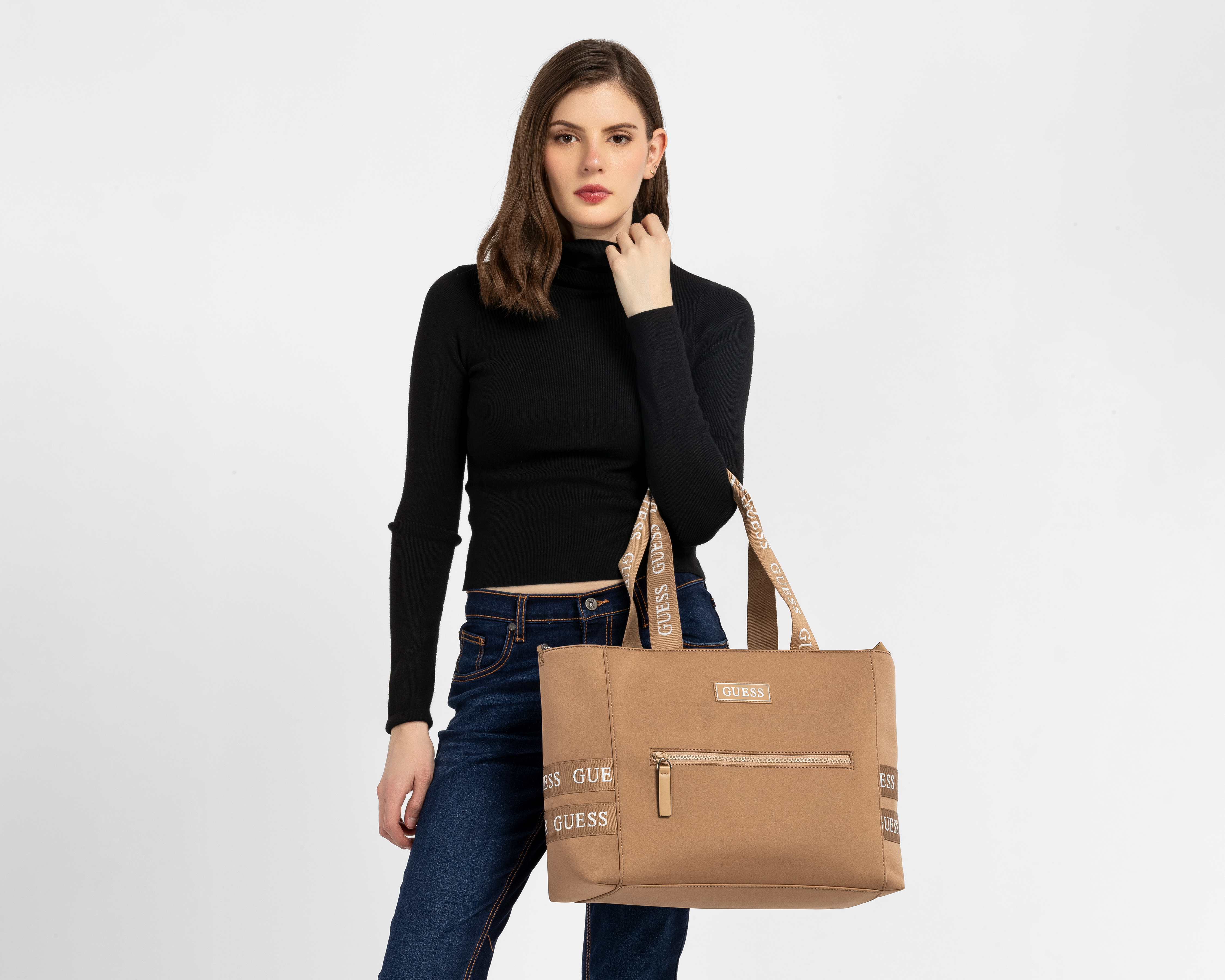 Foto 7 pulgar | Foto 6 | Bolsa de Hombro Guess Garnon