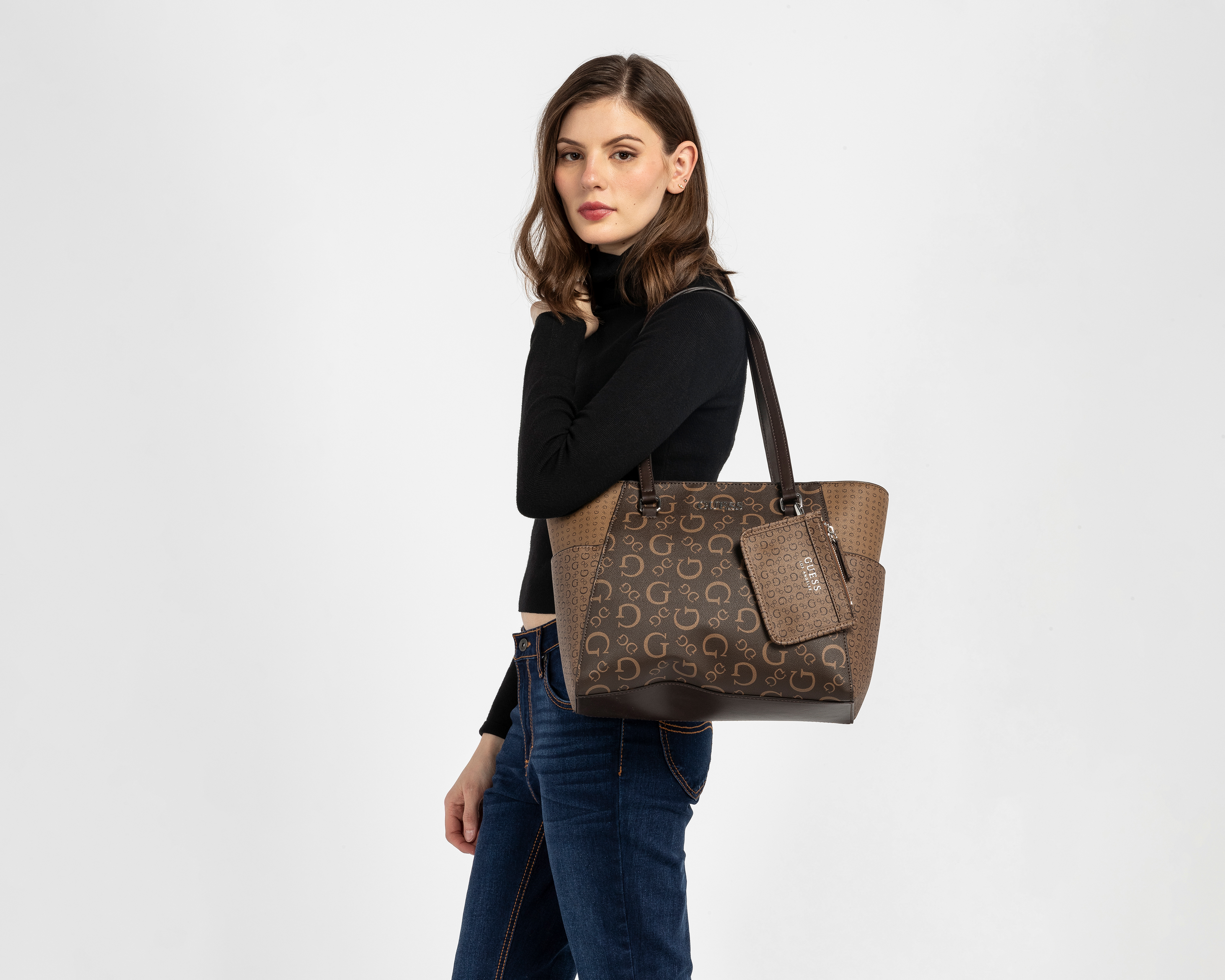 Foto 6 | Foto 6 | Bolsa de Hombro Guess Granby con Tarjetero