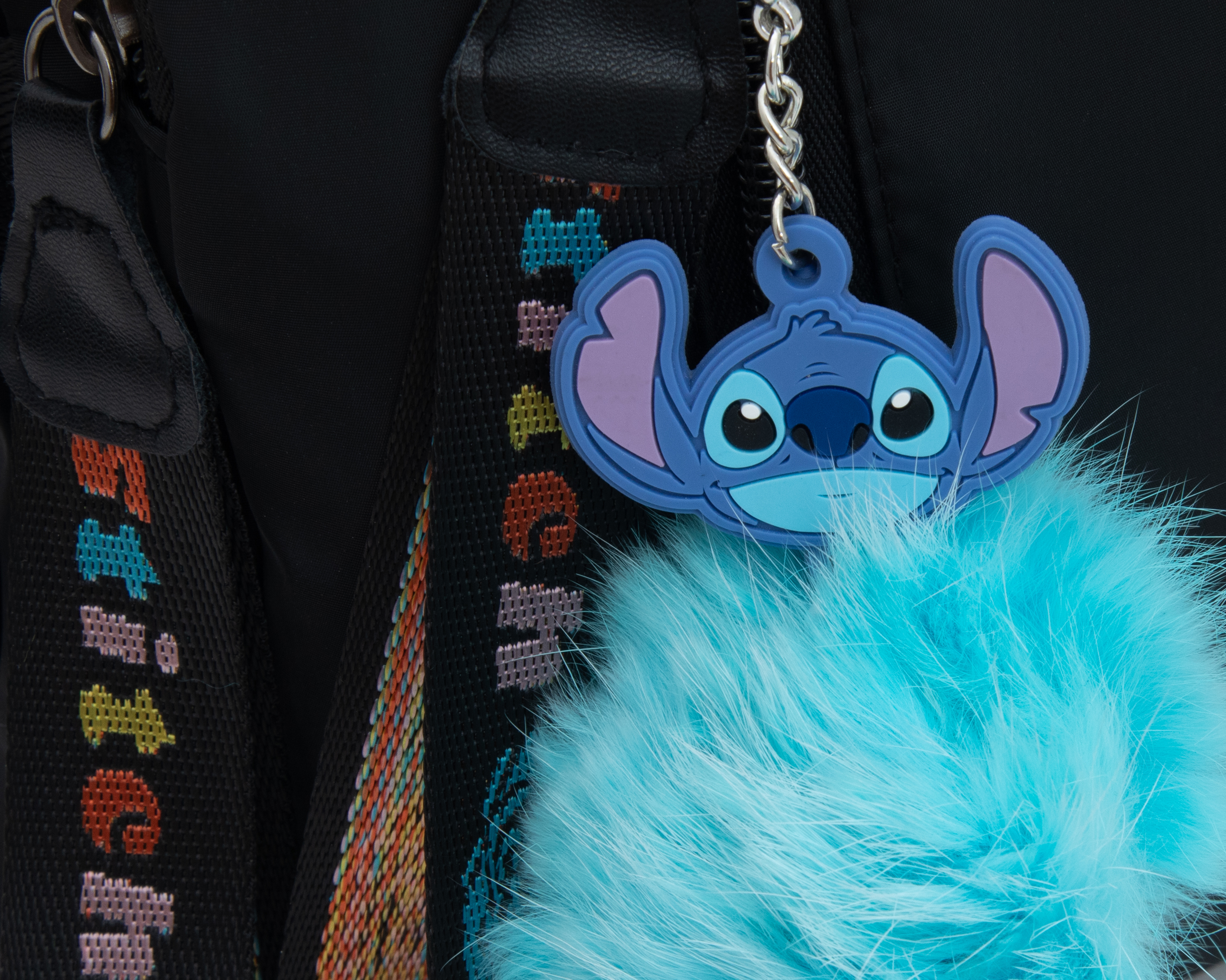 Foto 6 pulgar | Foto 5 | Mochila Disney Stitch Negra
