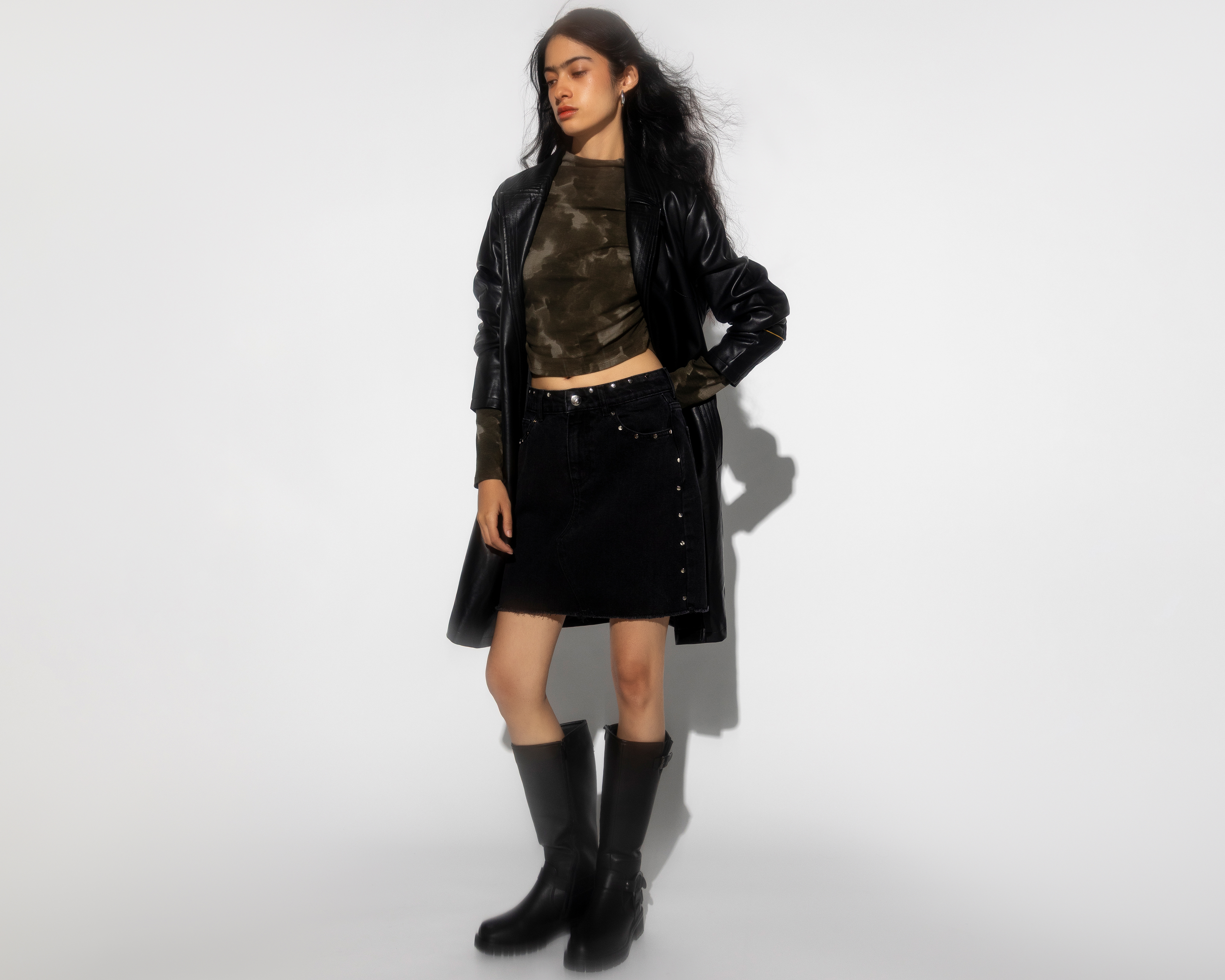 Foto 1 | Foto 1 | Falda Corta Strona Negra para Mujer