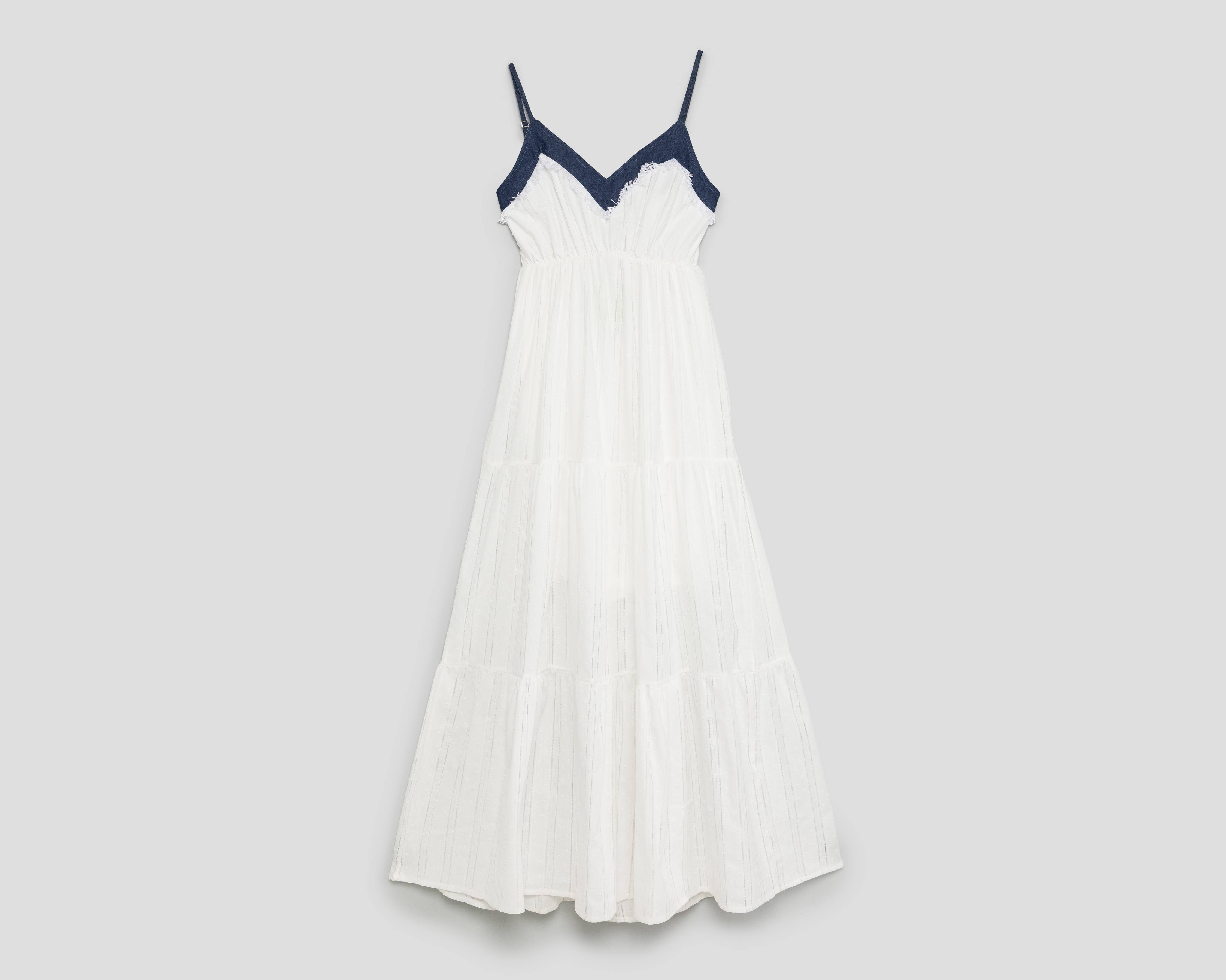 Vestido Casual 18 Forever Escote V Blanco Juvenil