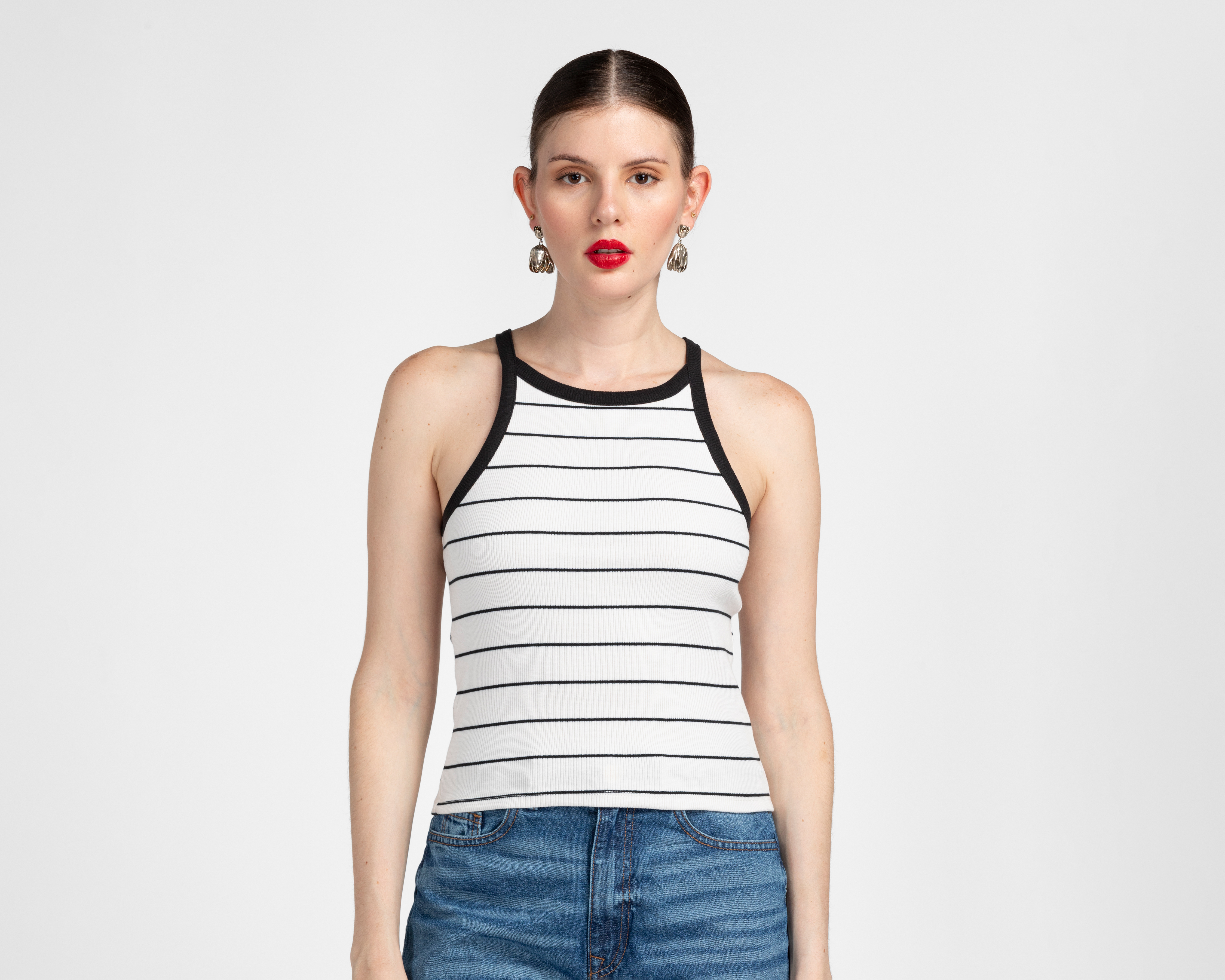 Foto 2 pulgar | Foto 1 | Playera sin Mangas Sahara Juvenil