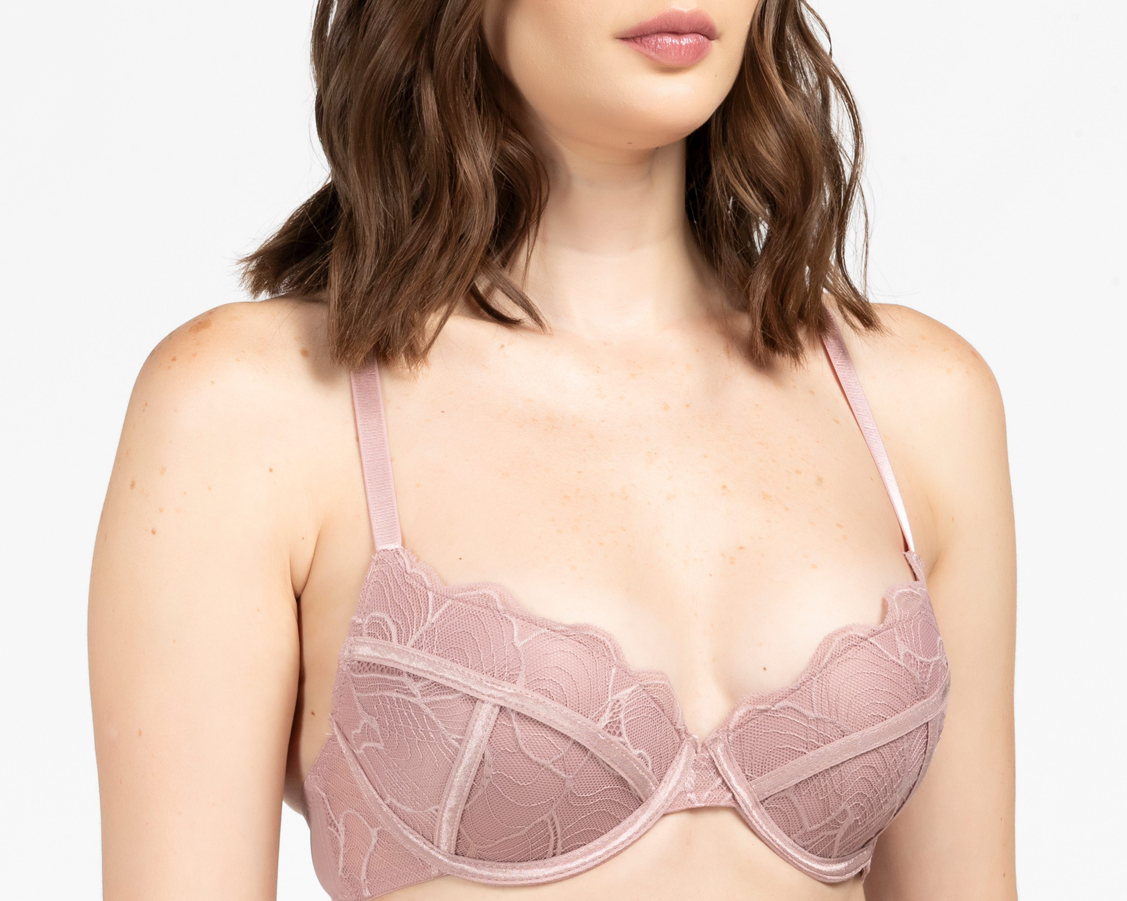 Foto 4 pulgar | Foto 3 | Brasier Media Copa con Encaje Carnival