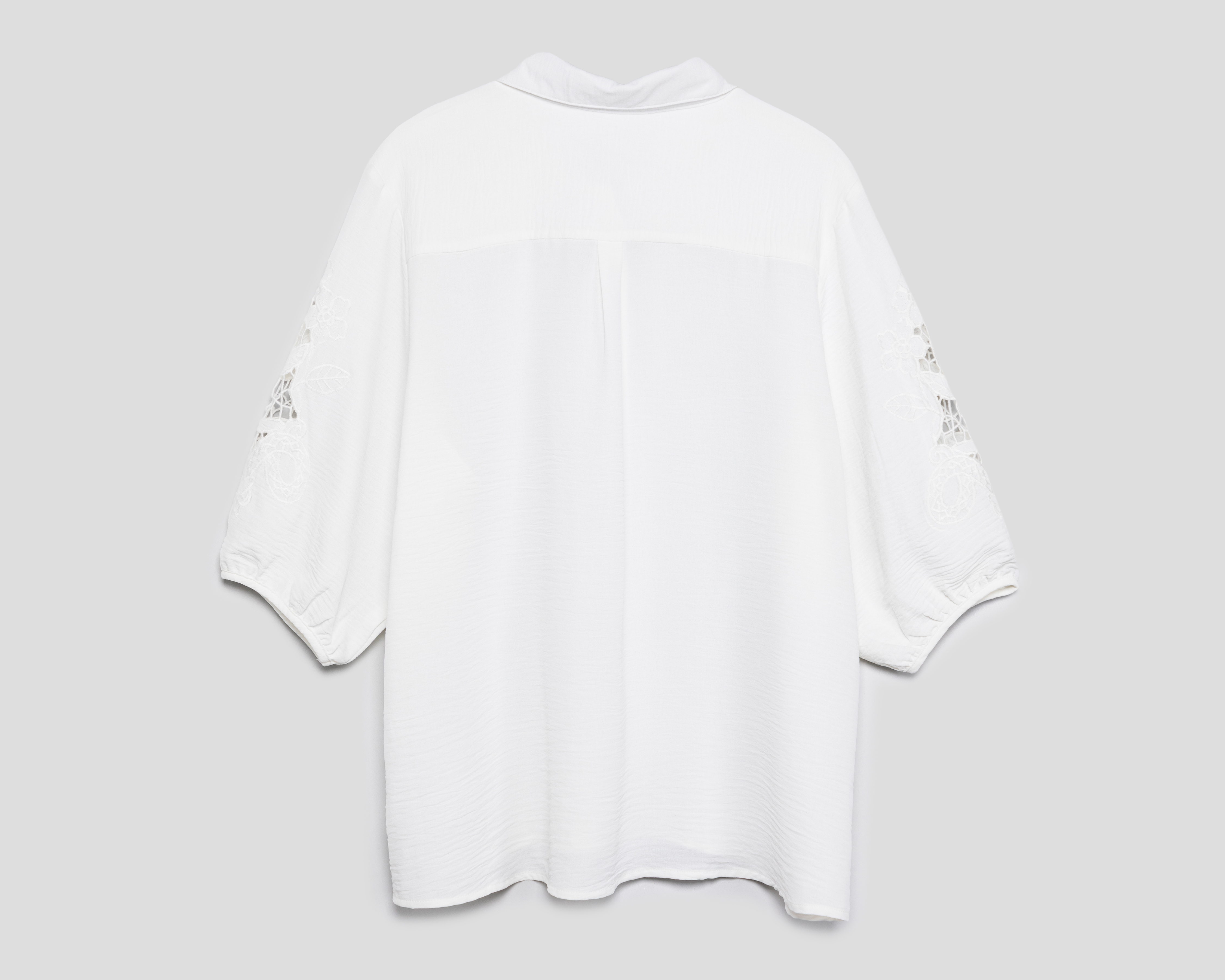 Foto 3 pulgar | Foto 2 | Blusa con Botones Sahara para Mujer