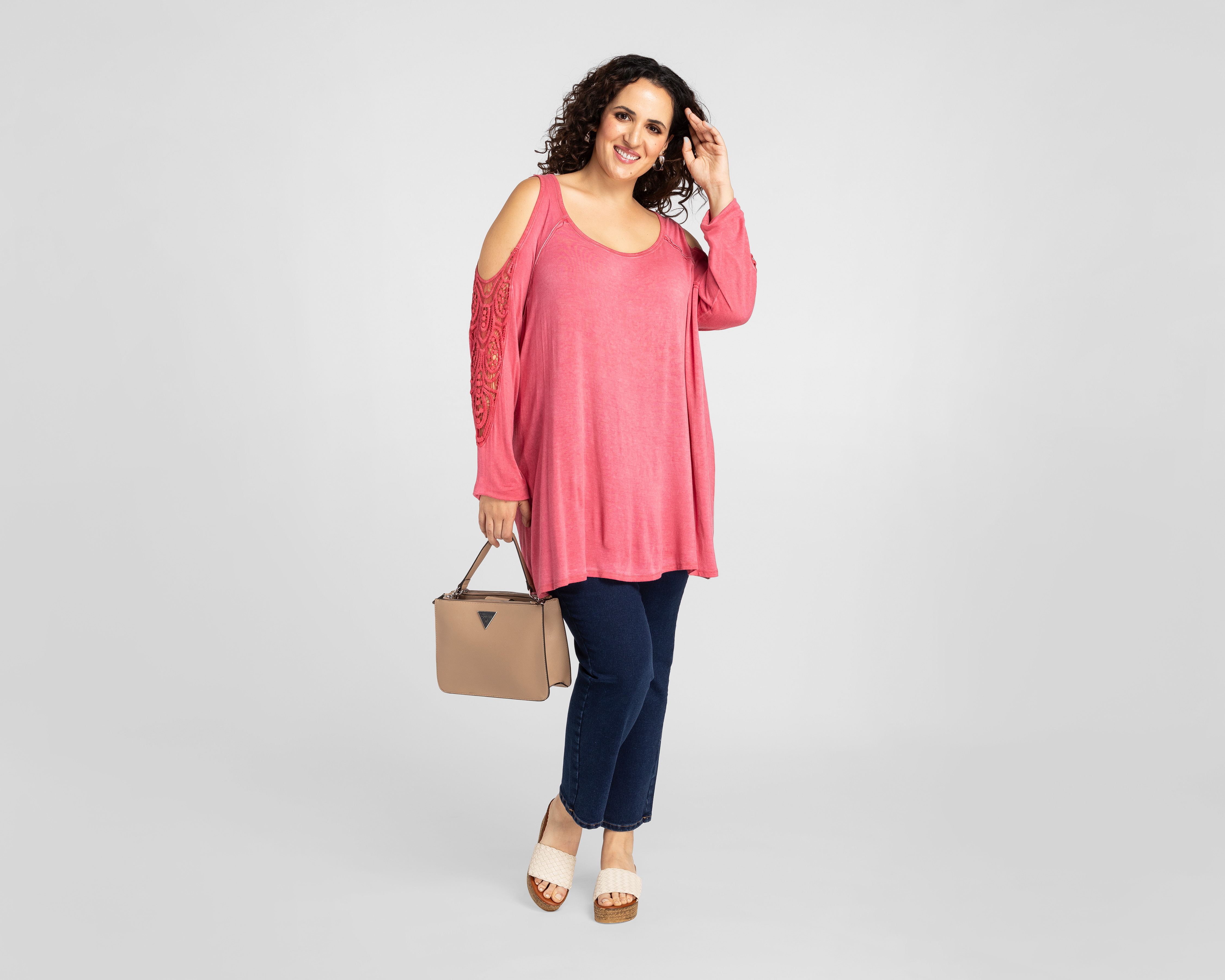 Foto 3 pulgar | Foto 2 | Blusa Lady Sun con Encaje en Mangas