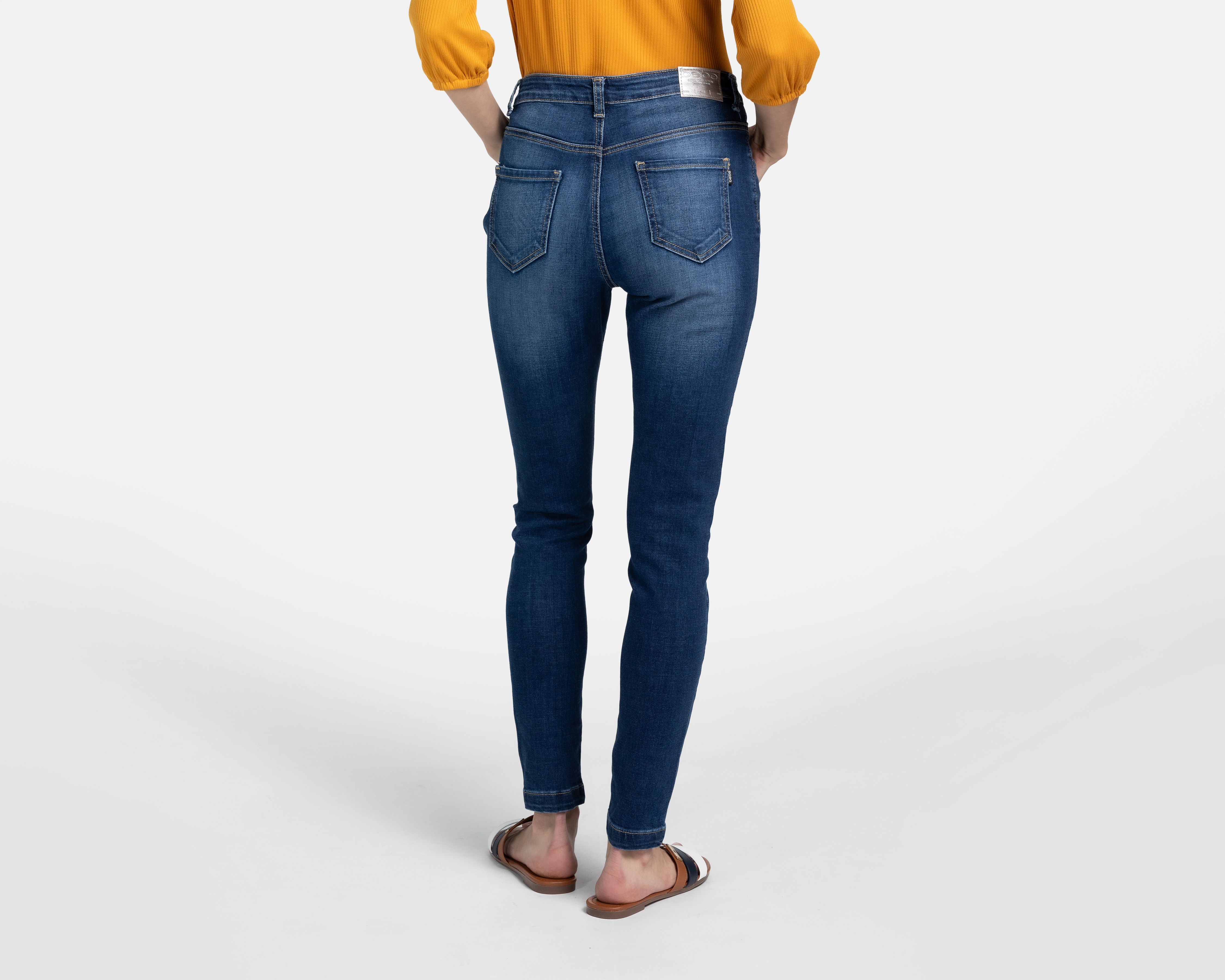 Foto 4 pulgar | Foto 3 | Jeans Skinny Bebe para Mujer