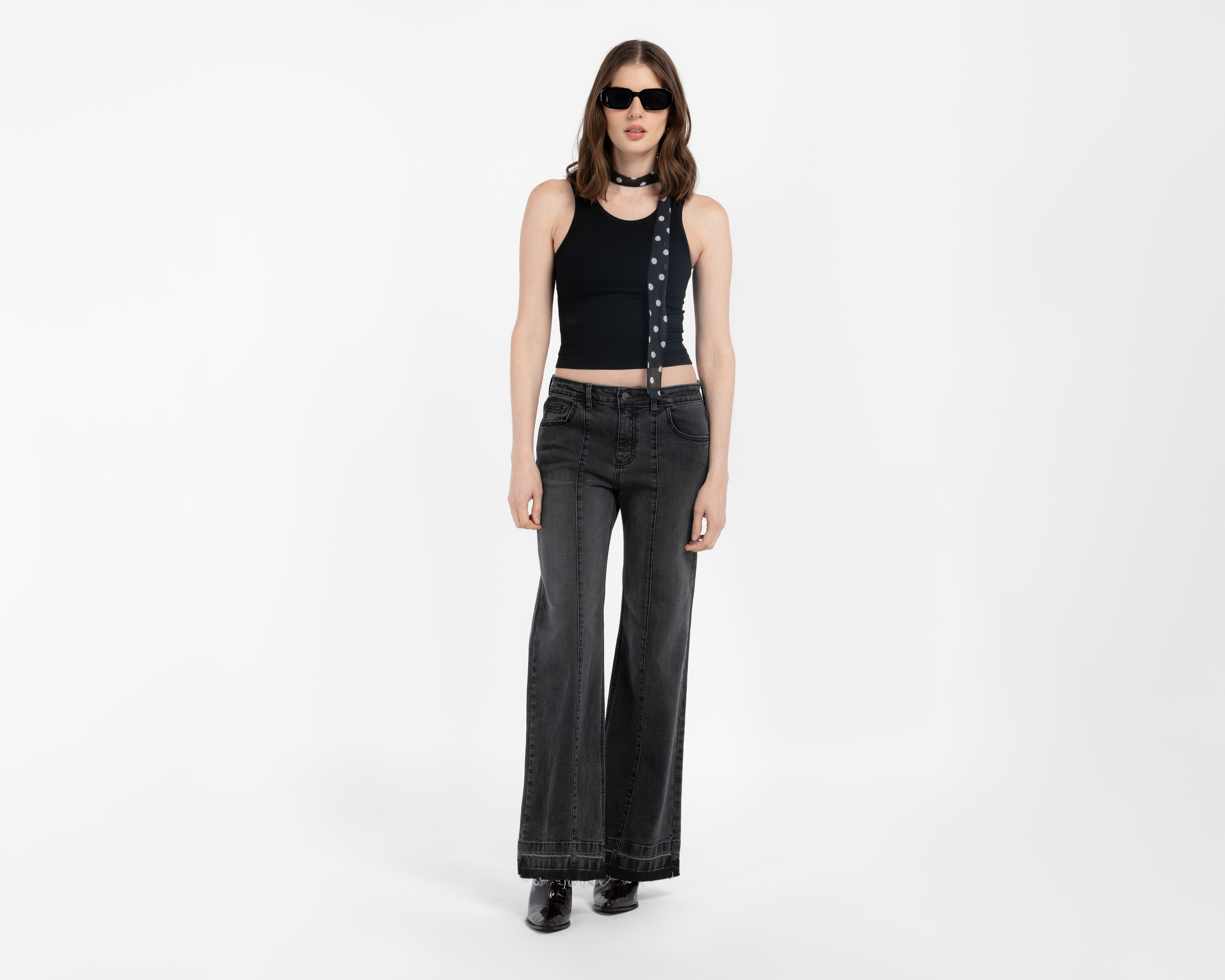 Foto 3 pulgar | Foto 2 | Playera sin Mangas Lucky Star Juvenil