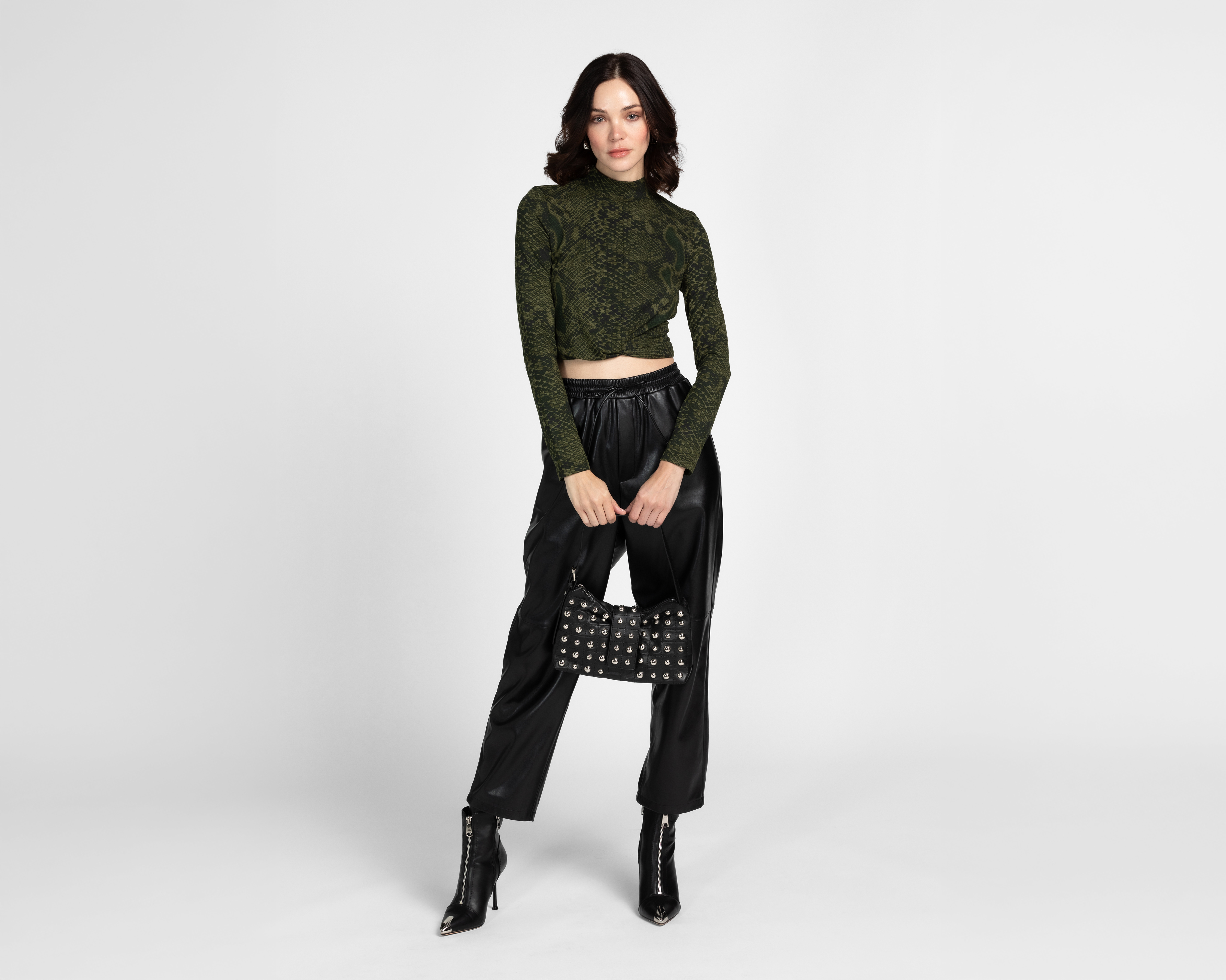 Foto 3 pulgar | Foto 2 | Blusa Jennifer Lopez Manga Larga para Mujer