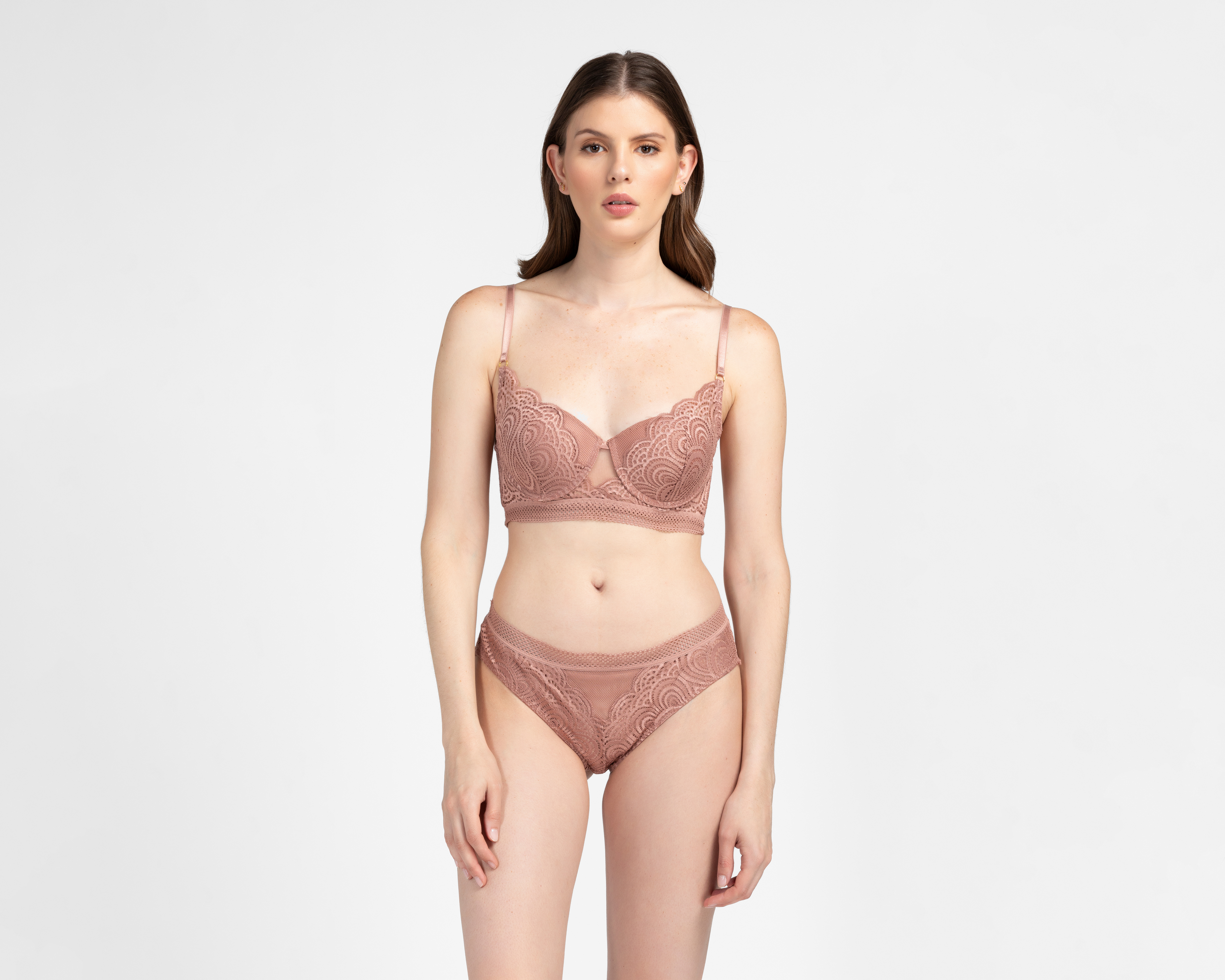 Coordinado de Encaje Media Copa Carnival