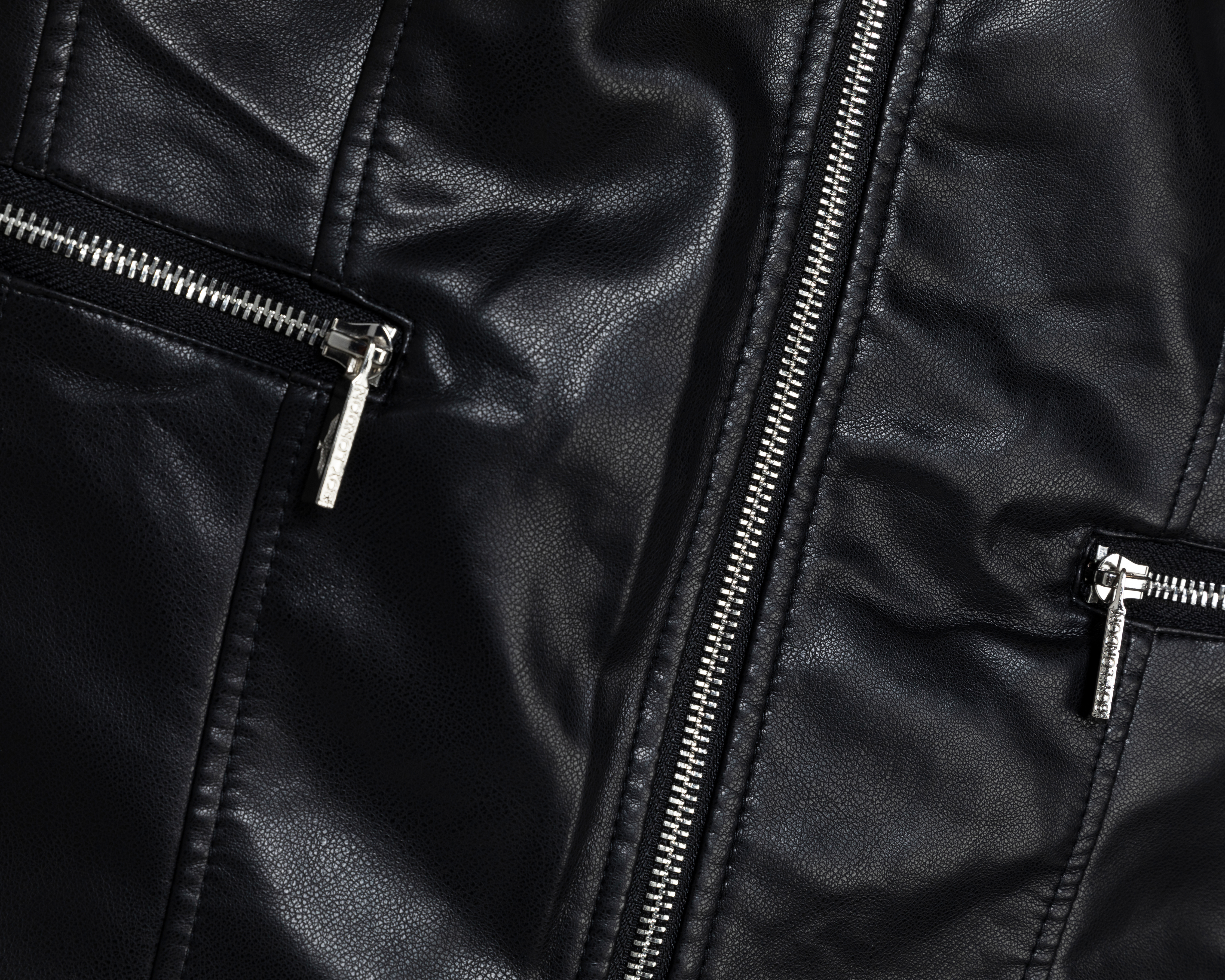 Foto 4 pulgar | Foto 3 | Chamarra Sintetica Boy London para Mujer