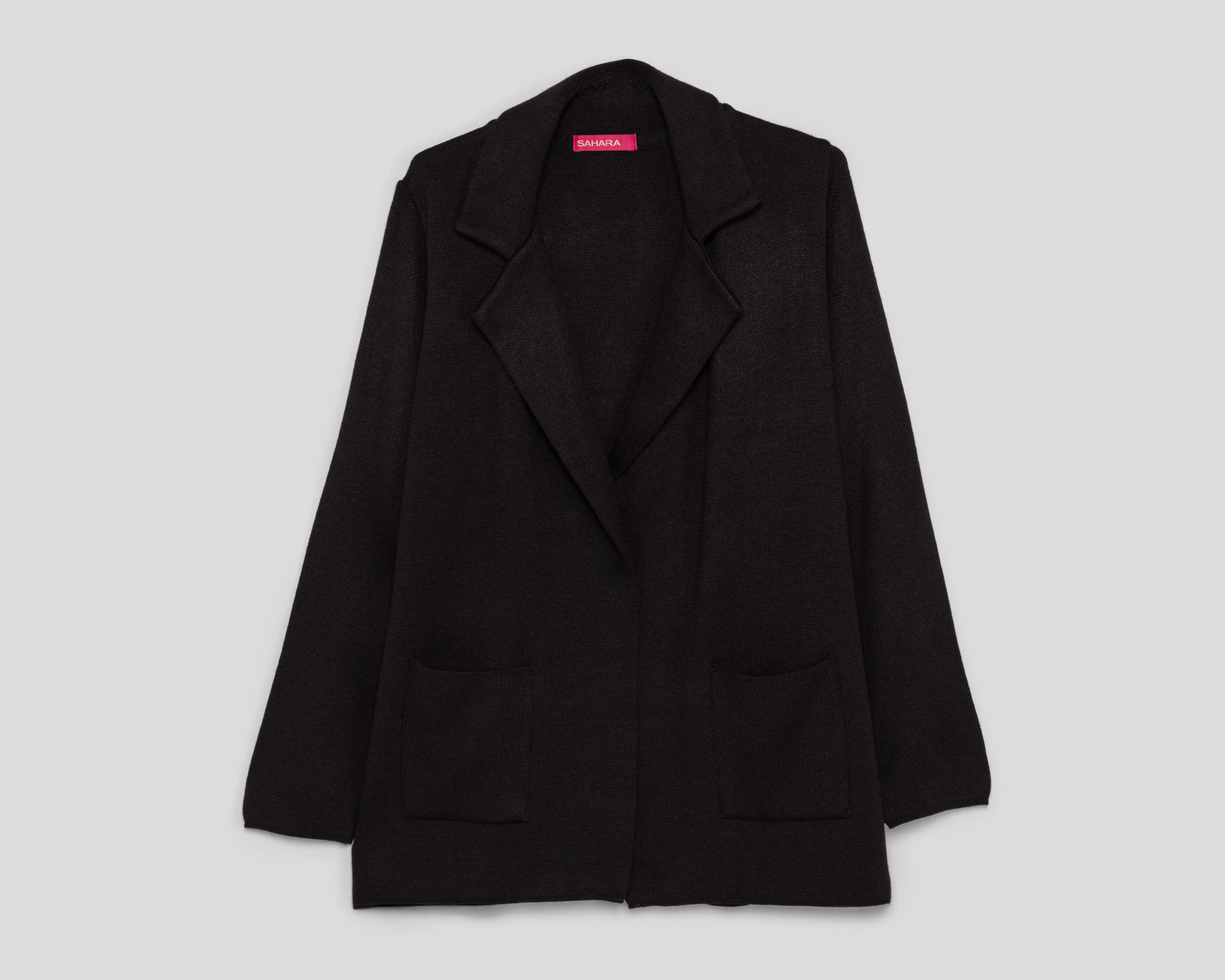 Foto 2 pulgar | Foto 1 | Abrigo Negro Sahara para Mujer