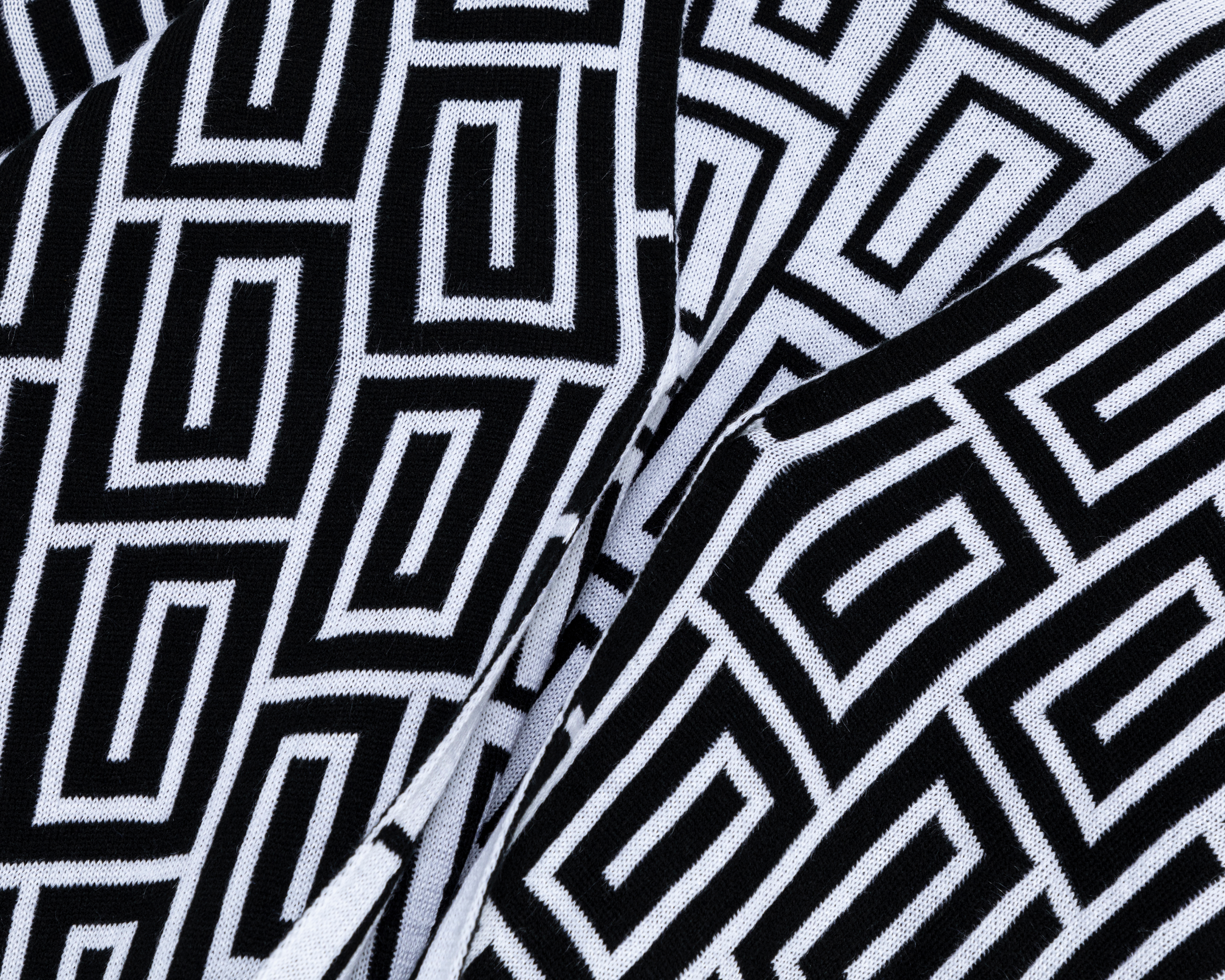 Foto 4 pulgar | Foto 3 | Capa Estampada Sahara para Mujer