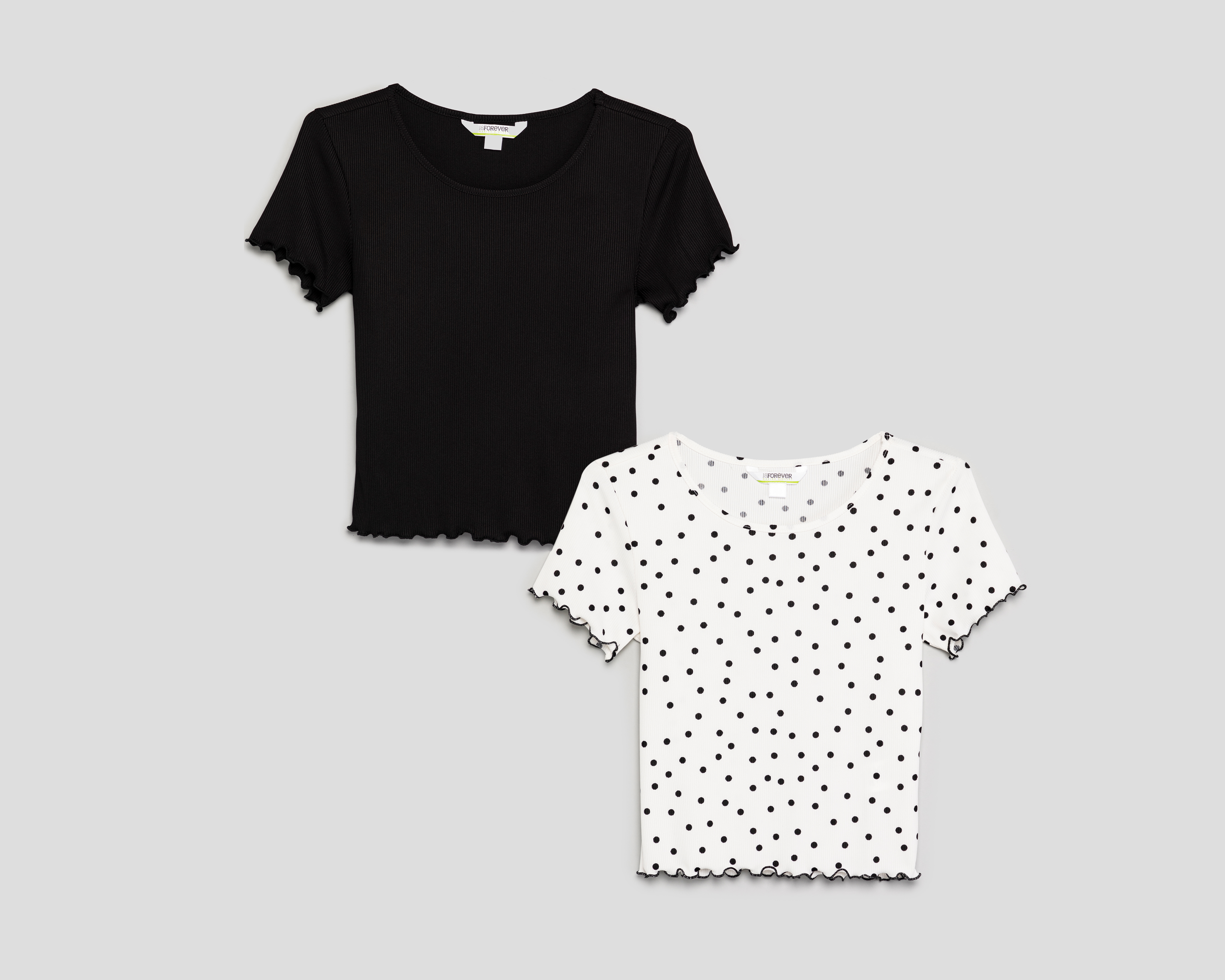 Foto 1 | Foto 1 | Playera 18 Forever Manga Corta para Mujer 2 Piezas