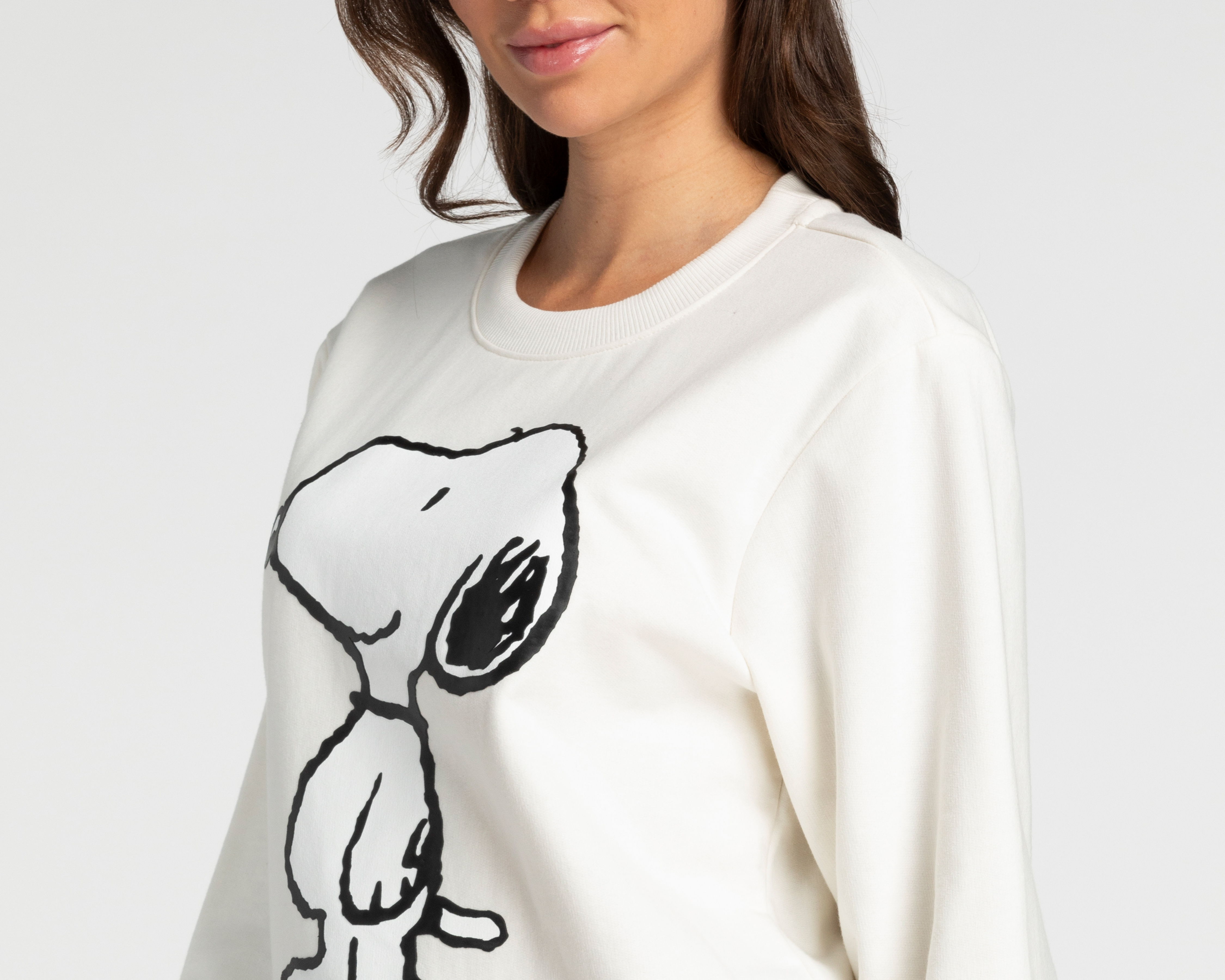 Foto 4 pulgar | Foto 3 | Sudadera de Snoopy Peanuts para Mujer