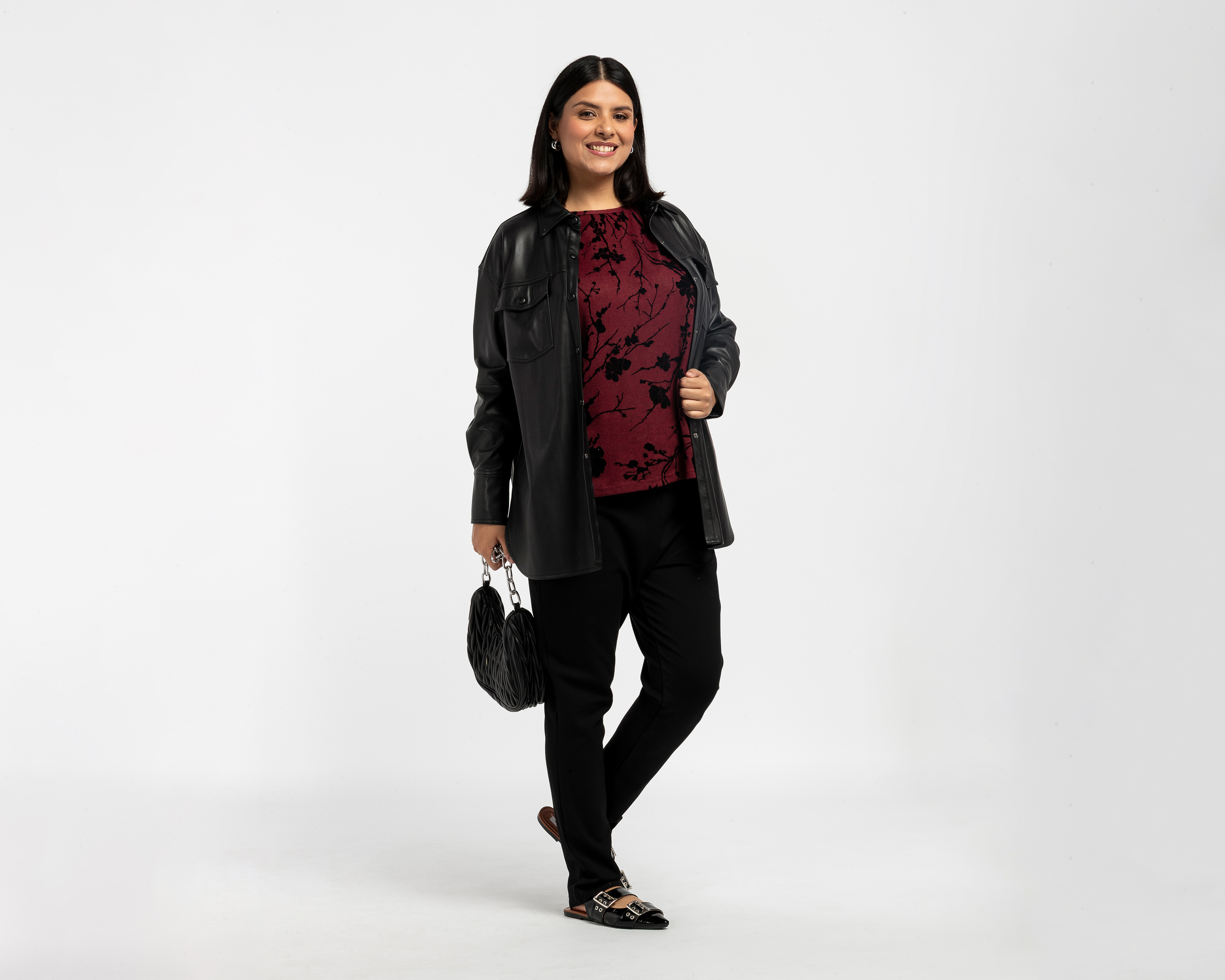 Foto 3 pulgar | Foto 2 | Leggings Negros Sahara para Mujer