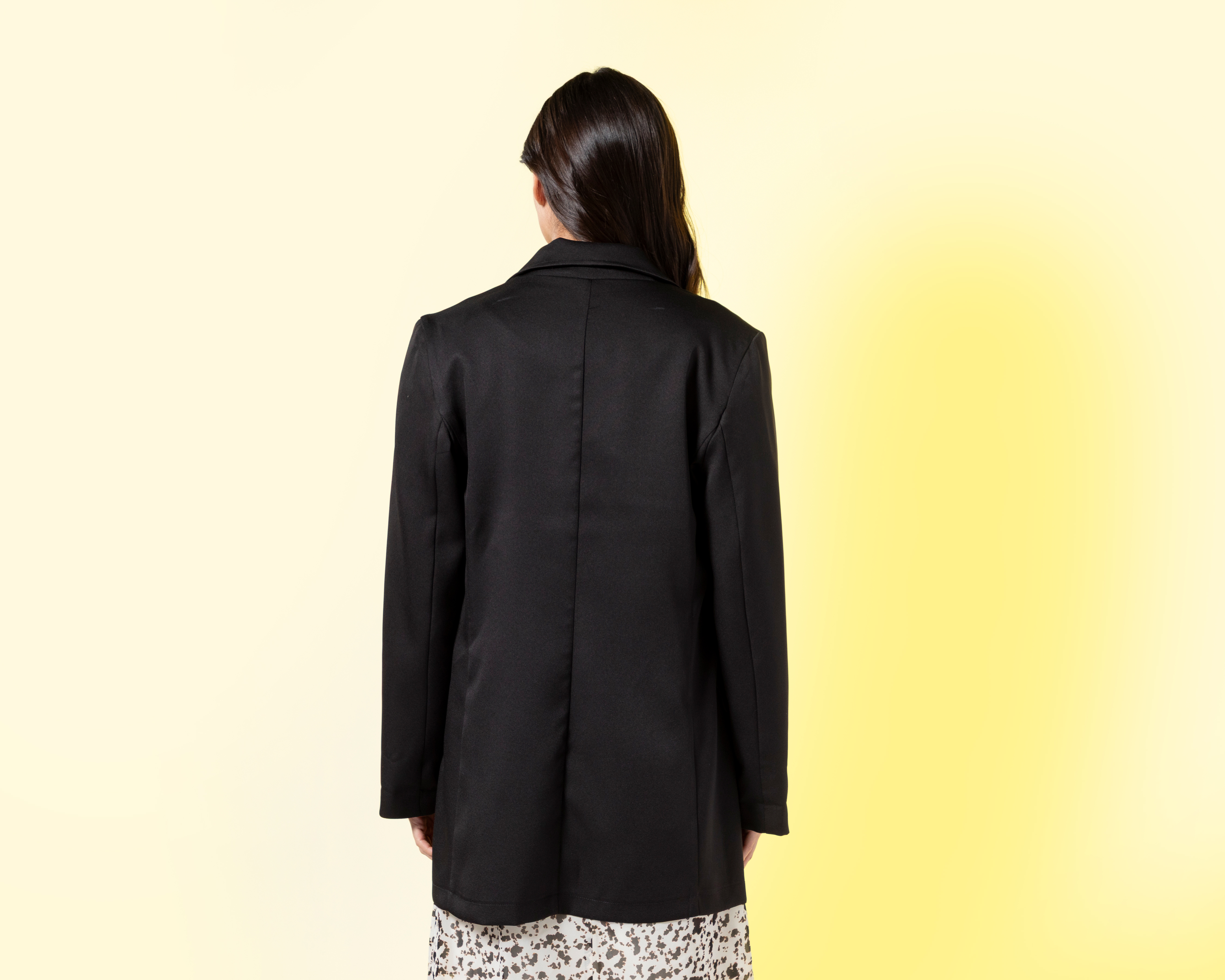 Foto 4 pulgar | Foto 3 | Blazer Negro Strona para Mujer