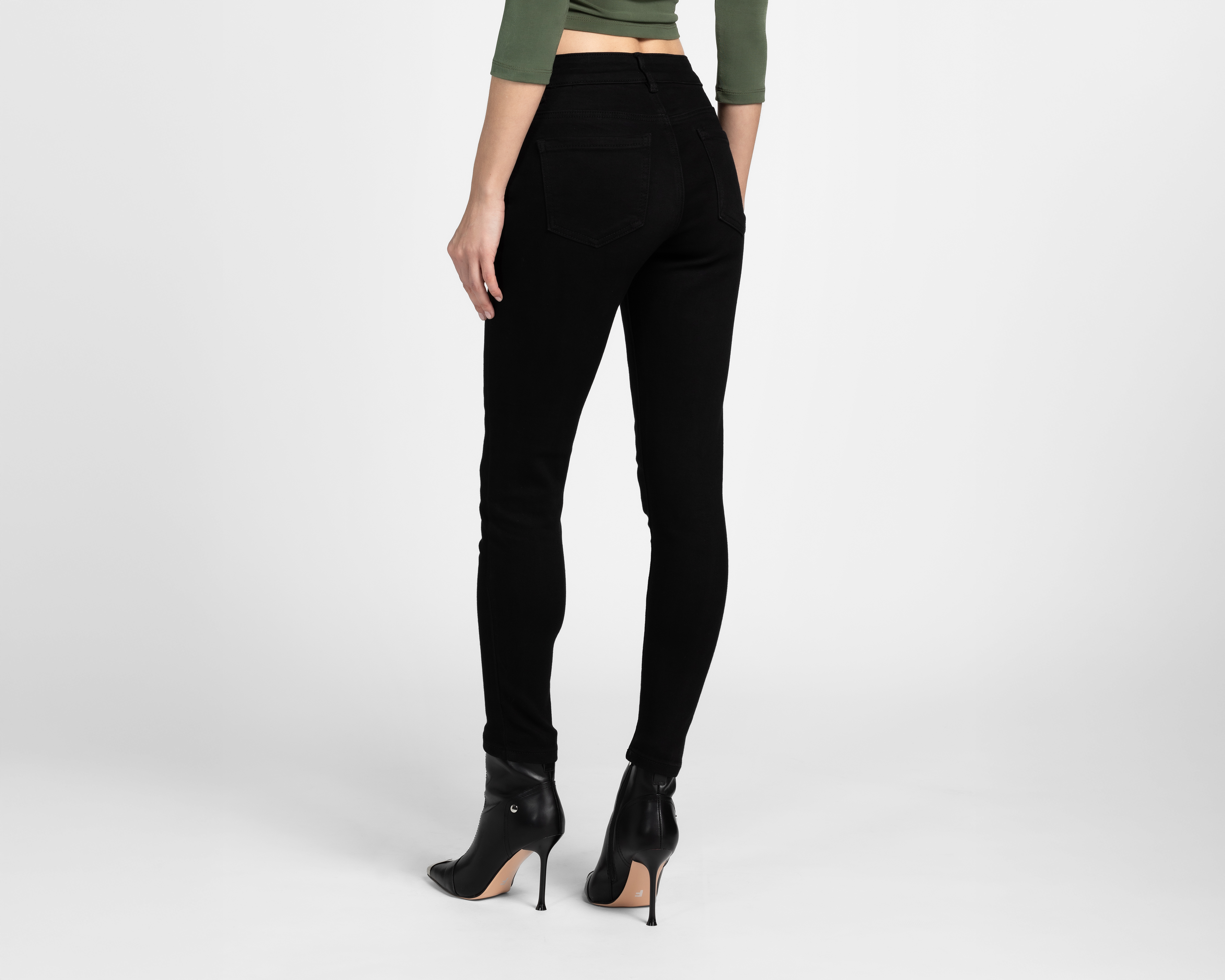Foto 4 pulgar | Foto 3 | Jeans Skinny Fit Bebe para Mujer