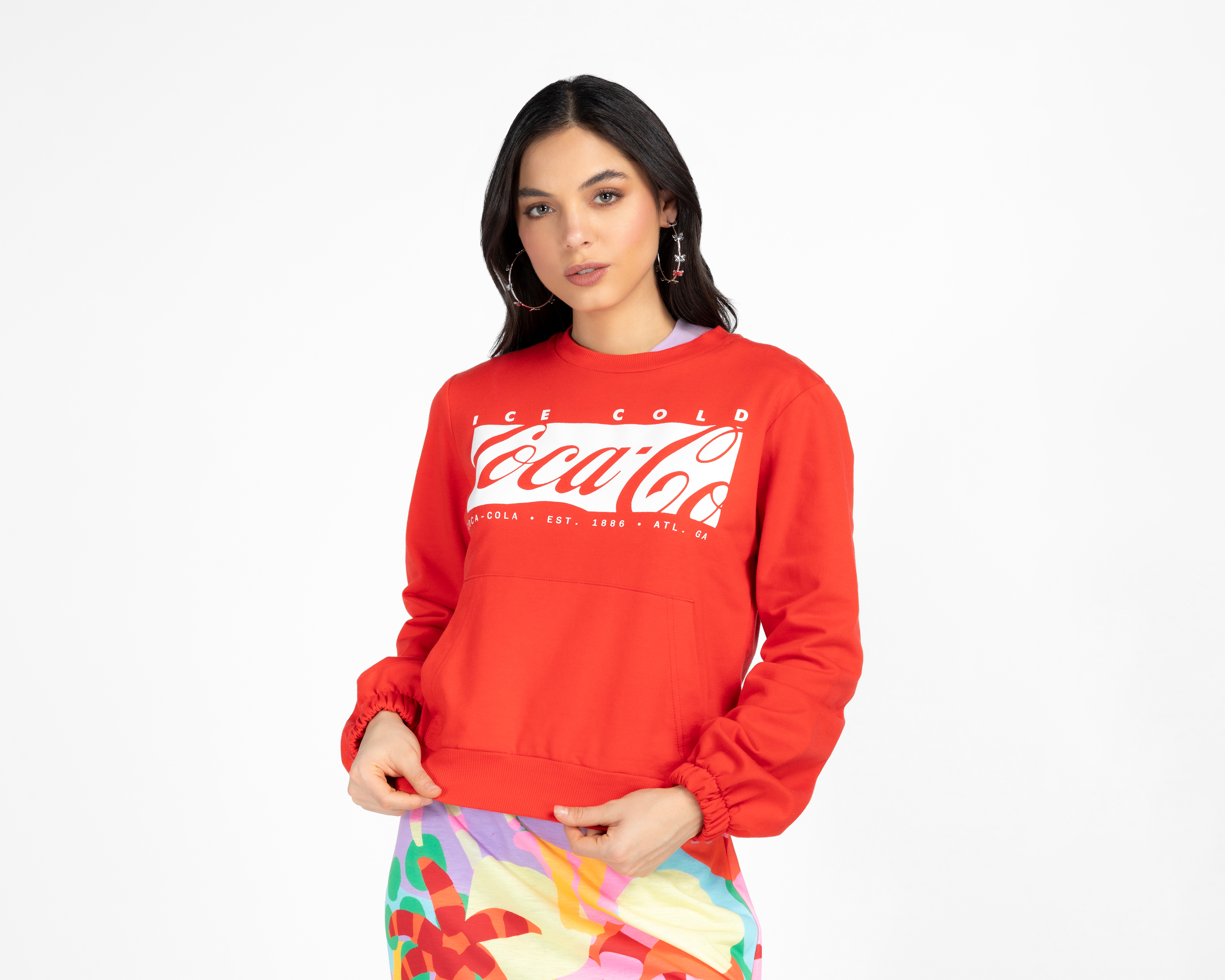 Foto 2 pulgar | Foto 1 | Sudadera con Bolsa Coca-Cola para Mujer