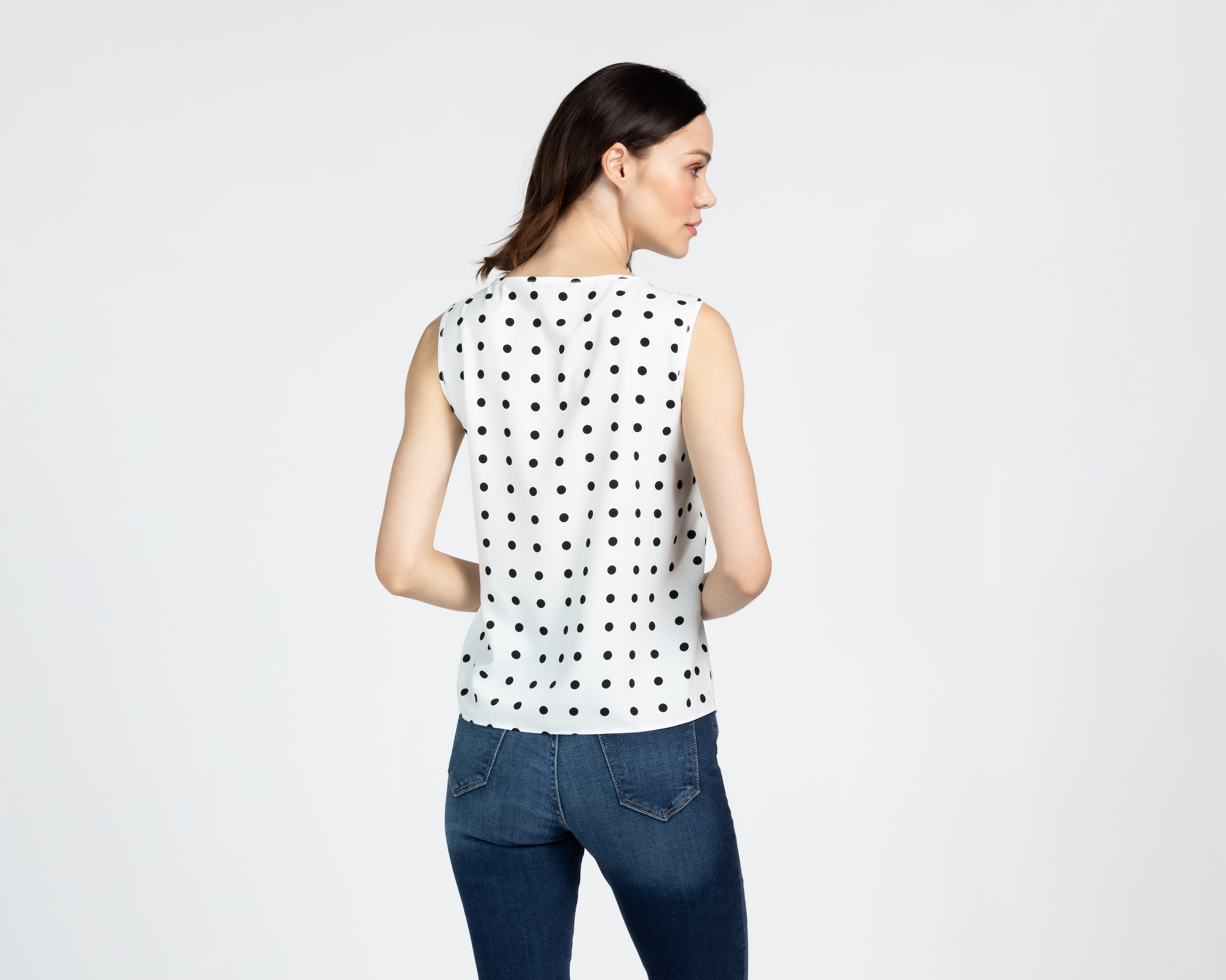 Foto 4 pulgar | Foto 3 | Blusa Sahara Estampado Puntos para Mujer
