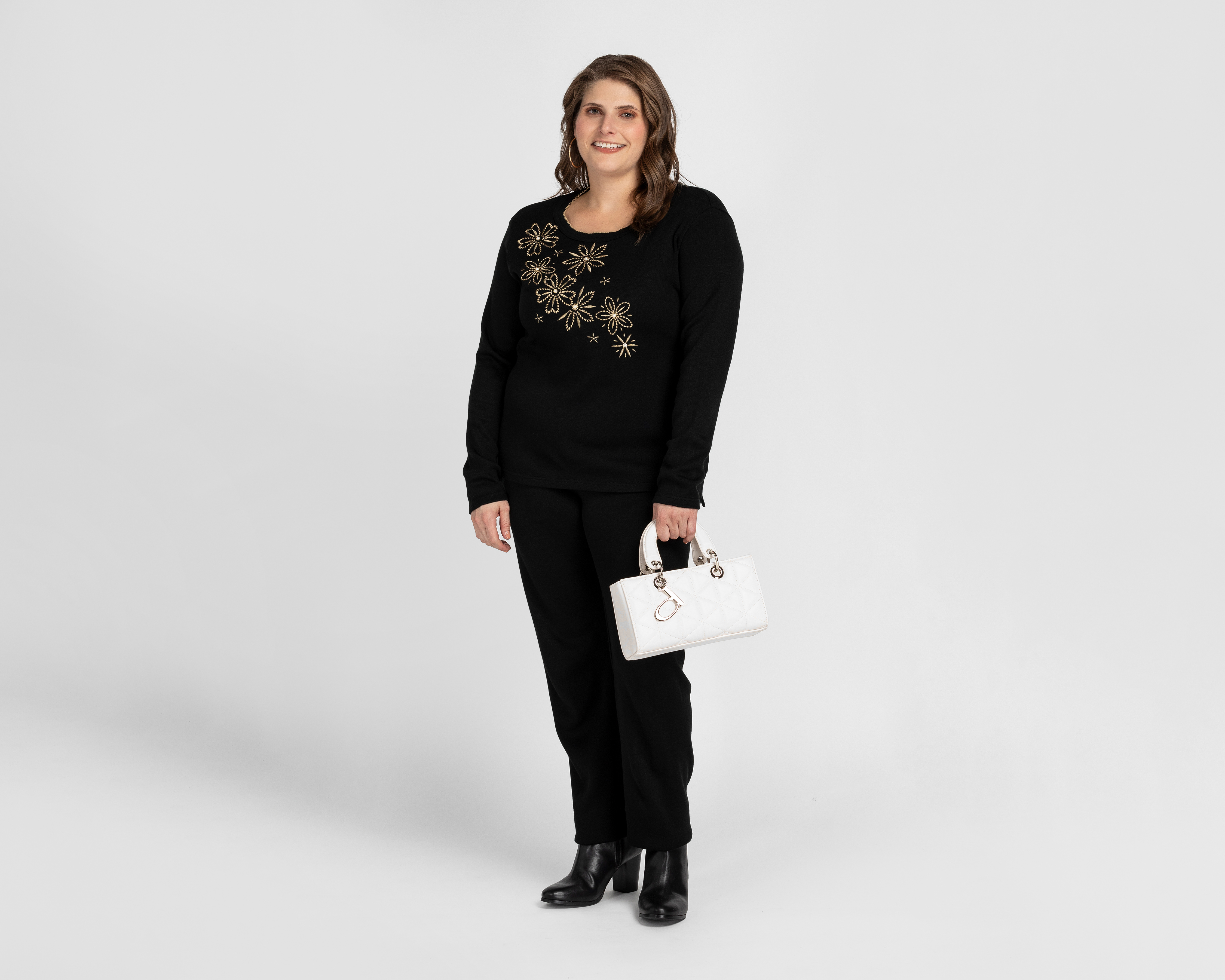 Foto 3 pulgar | Foto 2 | Conjunto Formal Lady Sun Negro con Bordados