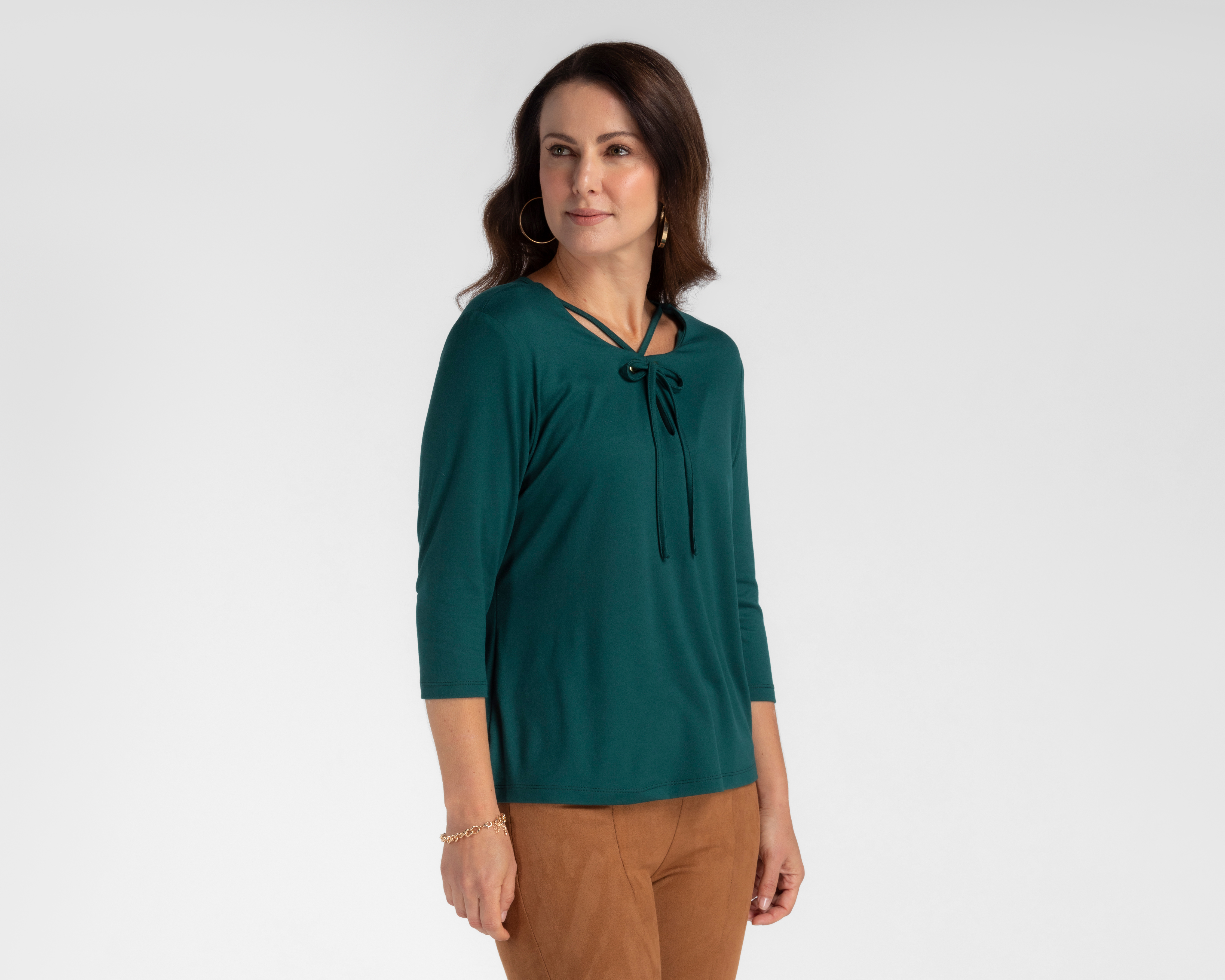 Foto 2 pulgar | Foto 1 | Blusa Sahara Verde para Mujer