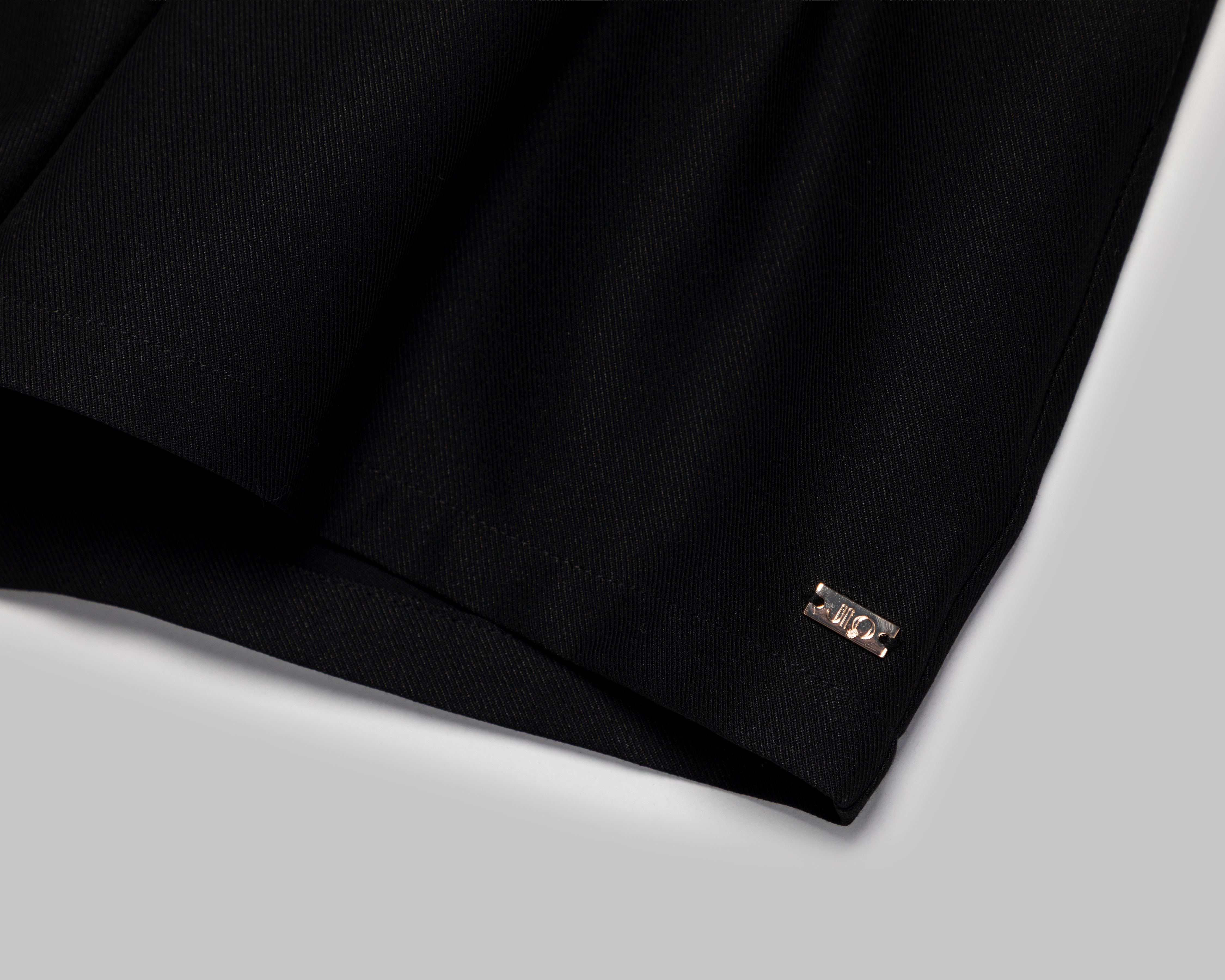 Foto 3 | Foto 3 | Short Jennifer Lopez Negro para Mujer