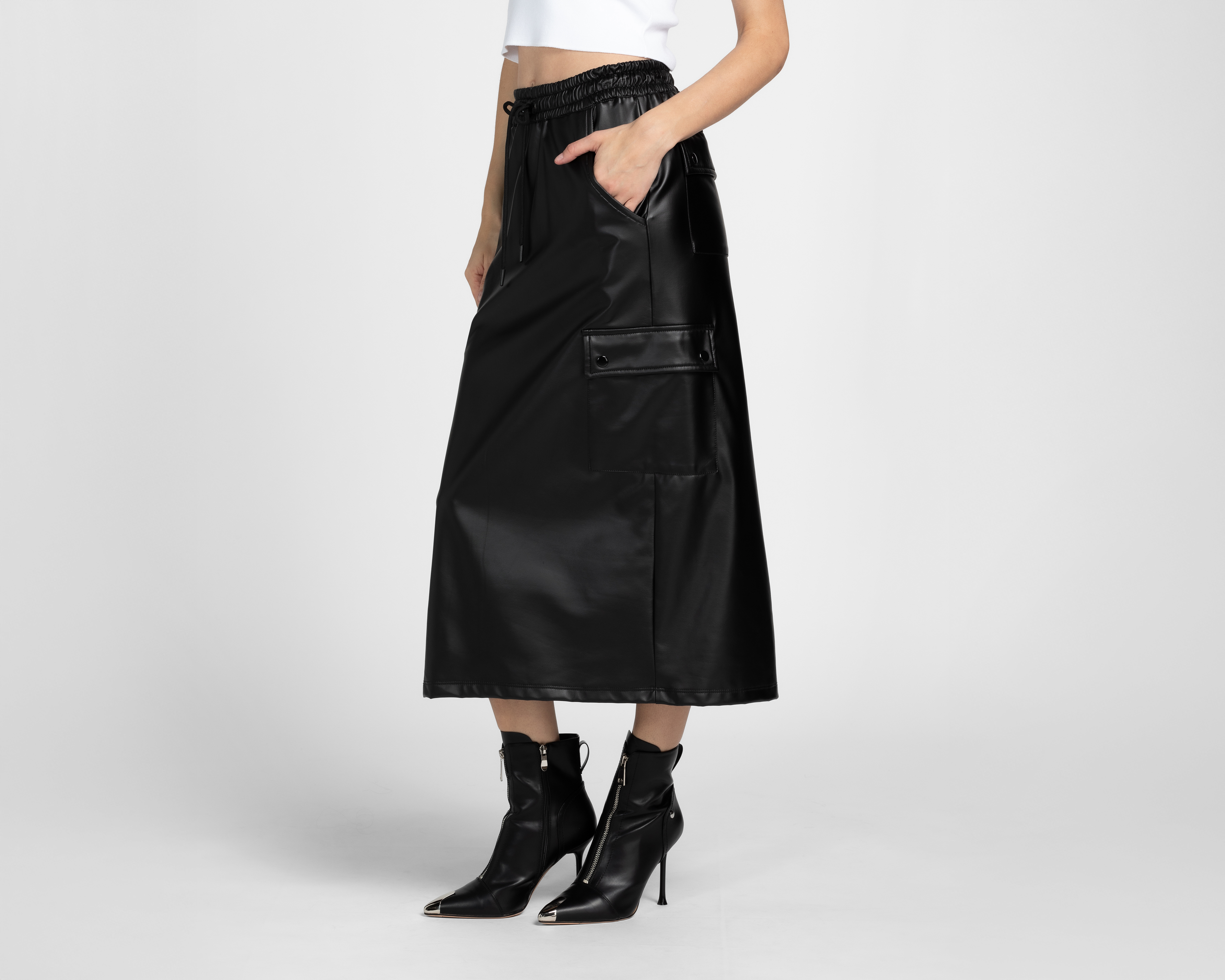 Falda Midi Boy London tipo Cuero