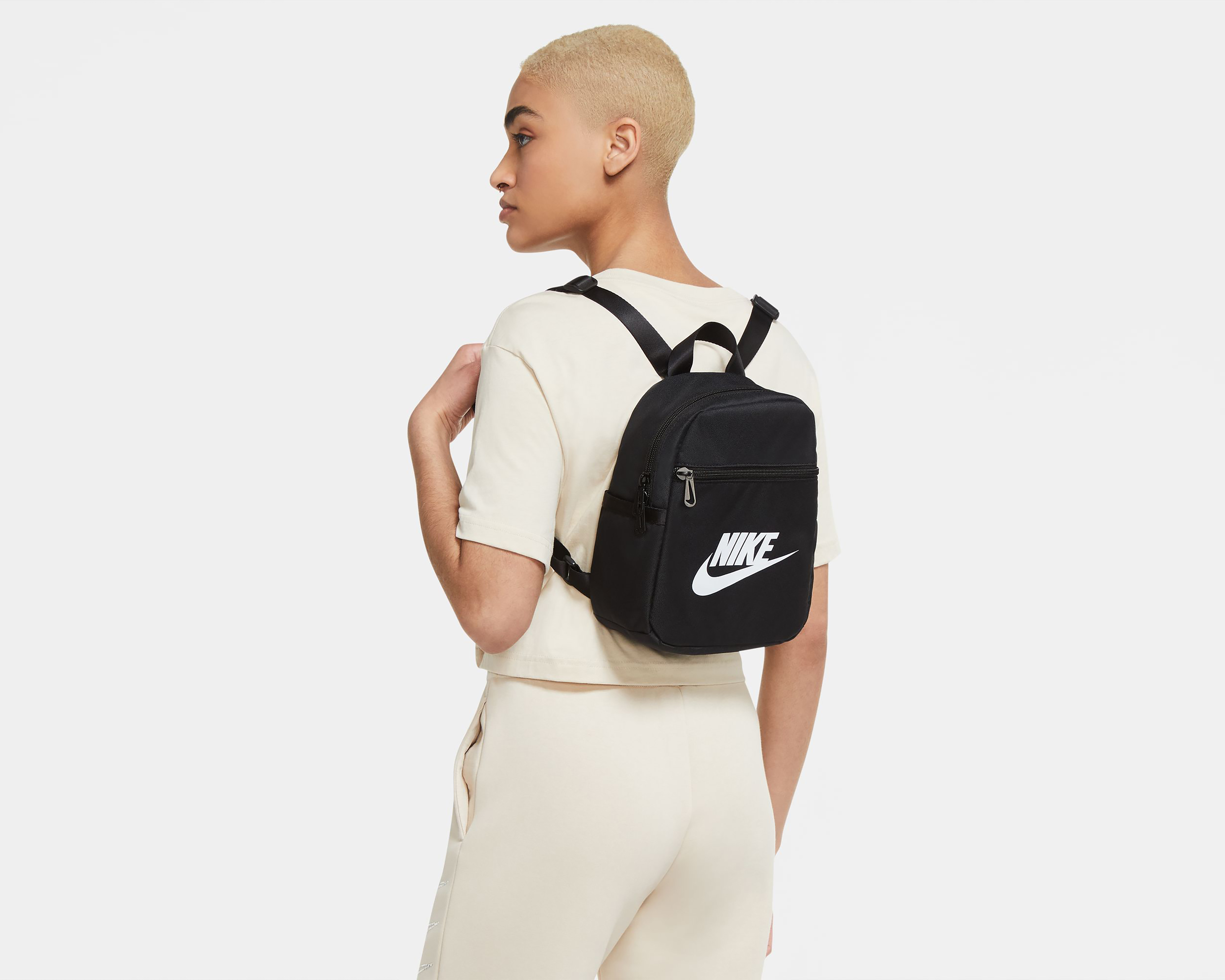 Foto 8 pulgar | Foto 7 | Mochila Nike Futura 365
