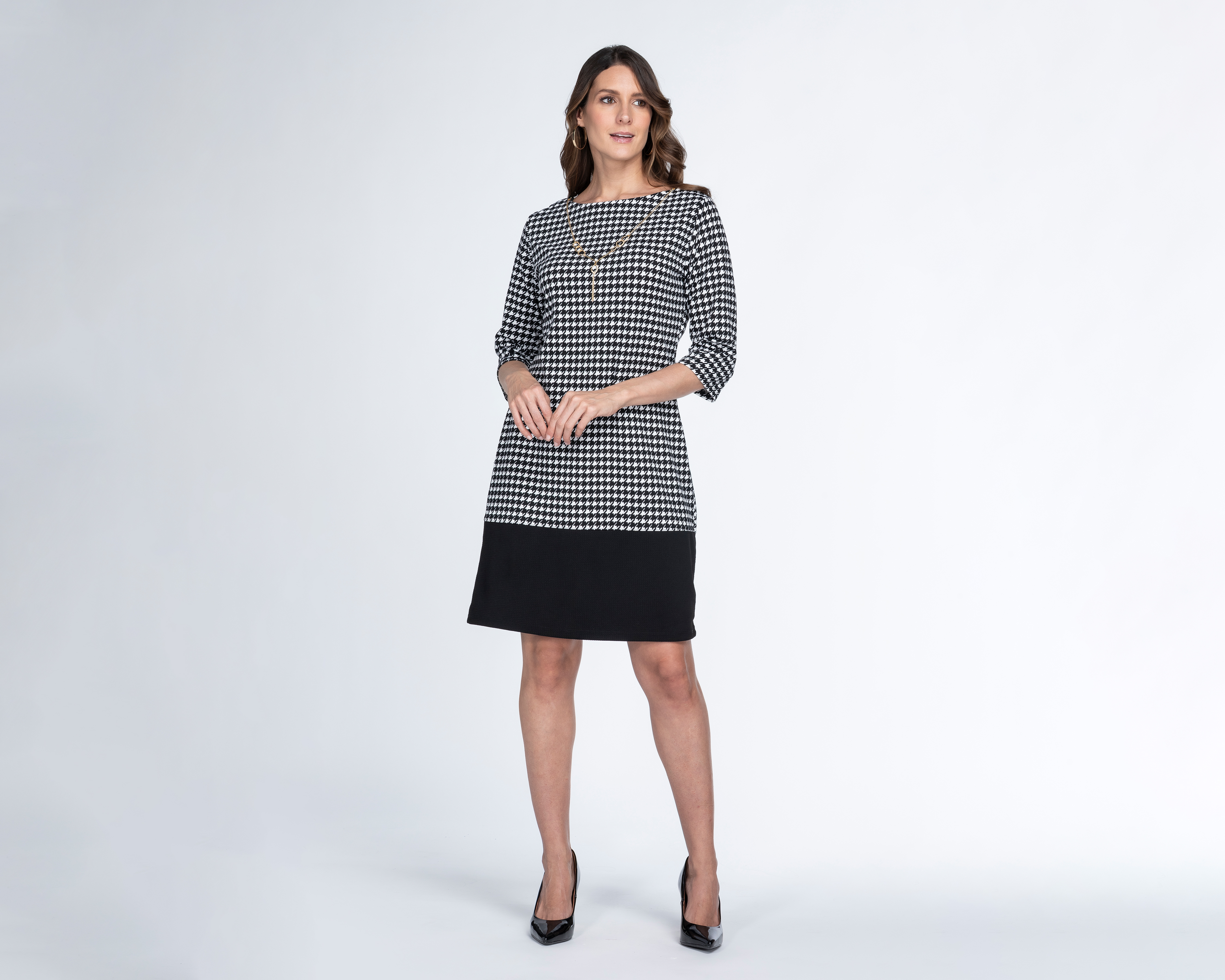 Vestido Casual Sahara Estampado Cuello Redondo con Collar