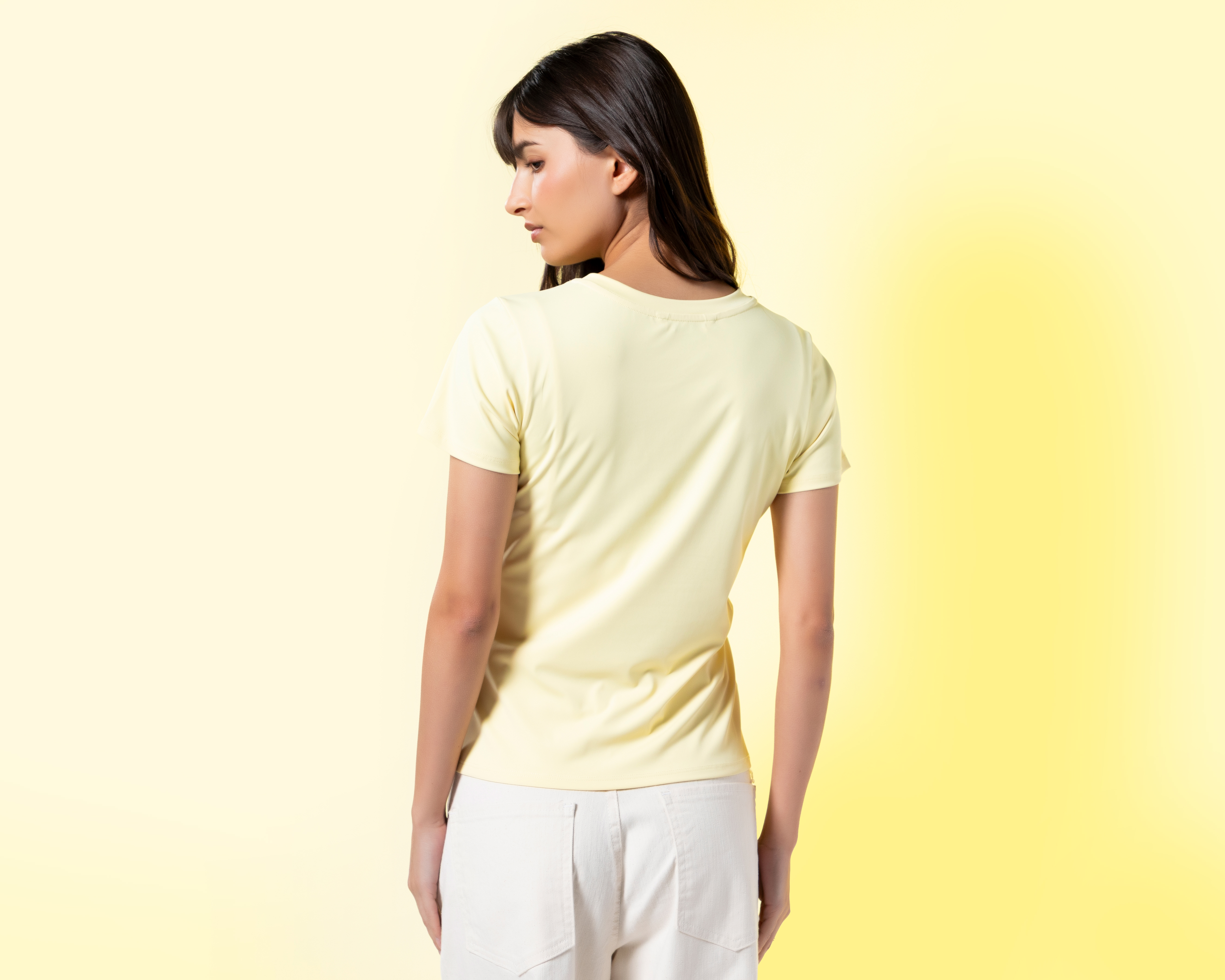 Foto 4 pulgar | Foto 3 | Playera Amarilla Strona para Mujer