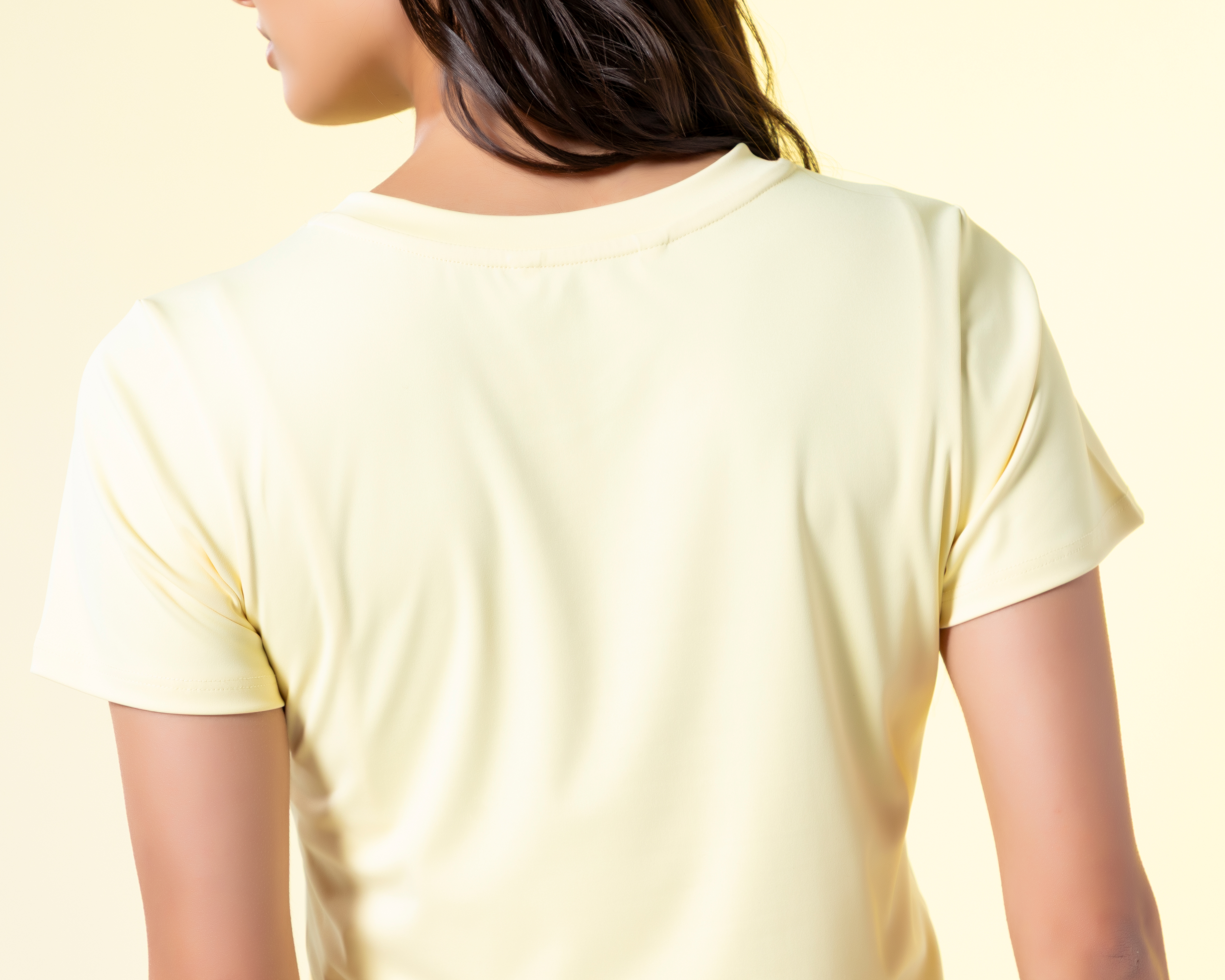 Foto 6 pulgar | Foto 5 | Playera Amarilla Strona para Mujer