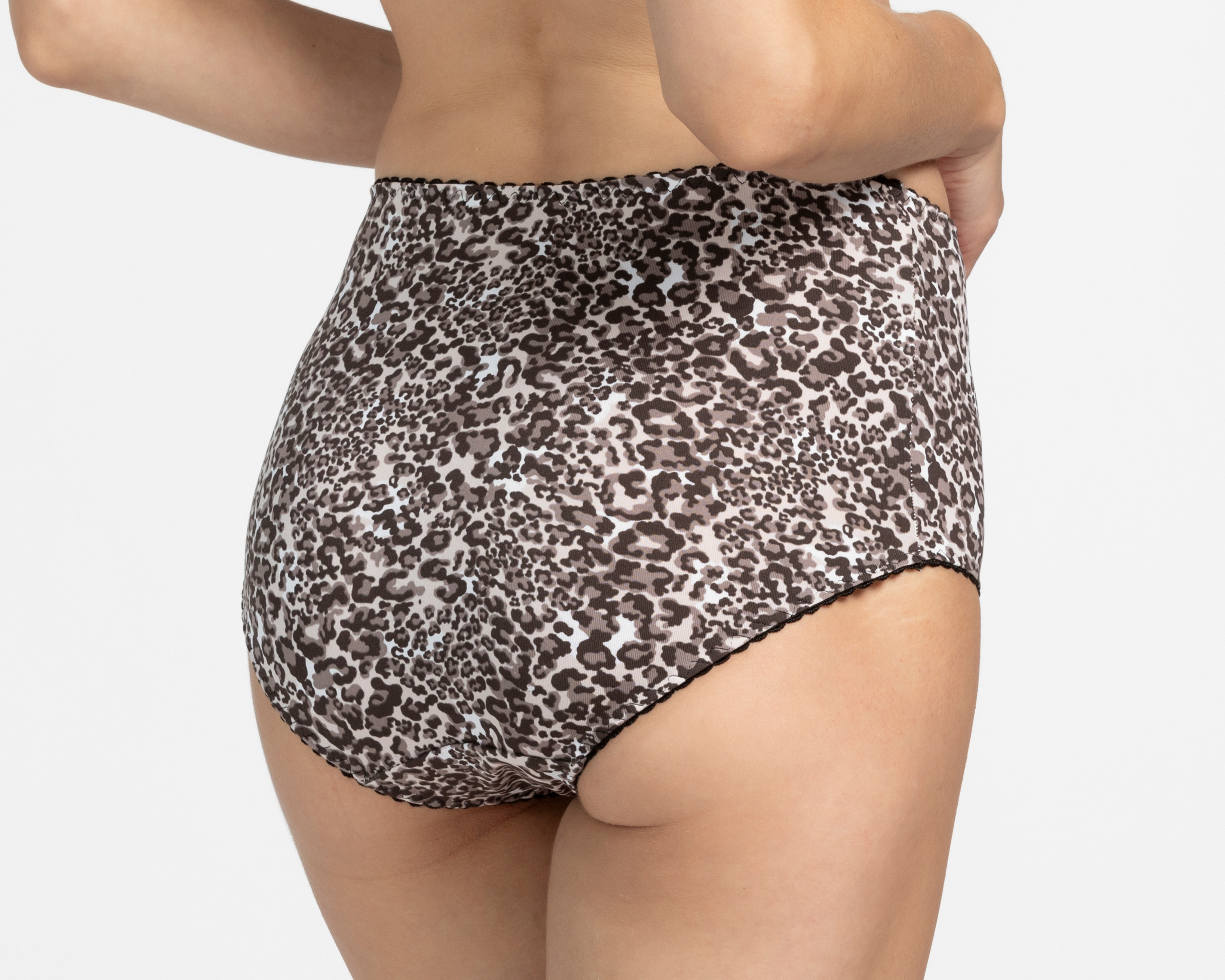 Foto 4 pulgar | Foto 3 | Pantaleta Estampada Emociones para Mujer 3 Piezas