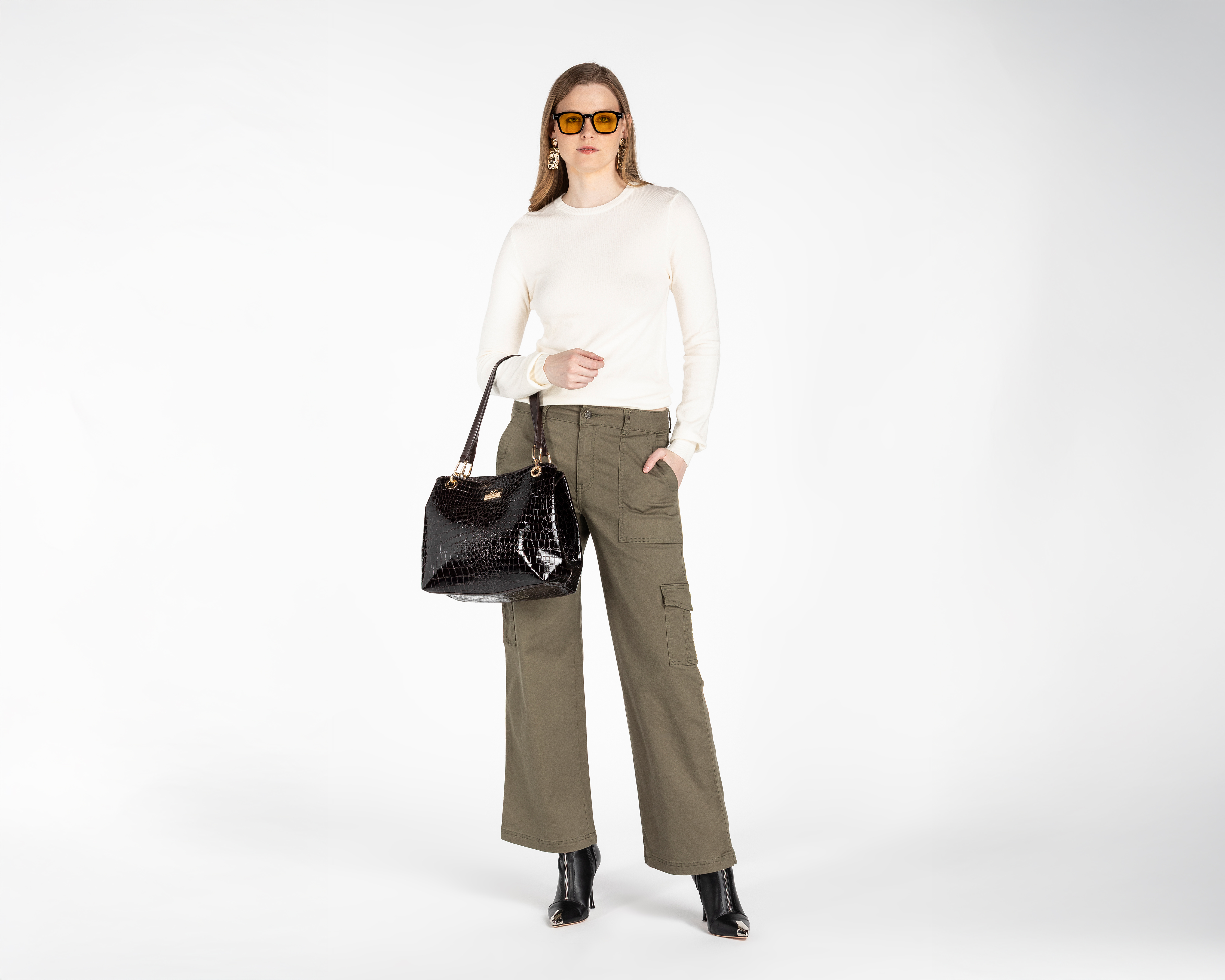 Foto 2 | Foto 2 | Pantalón de Gabardina Boy London Verde para Mujer