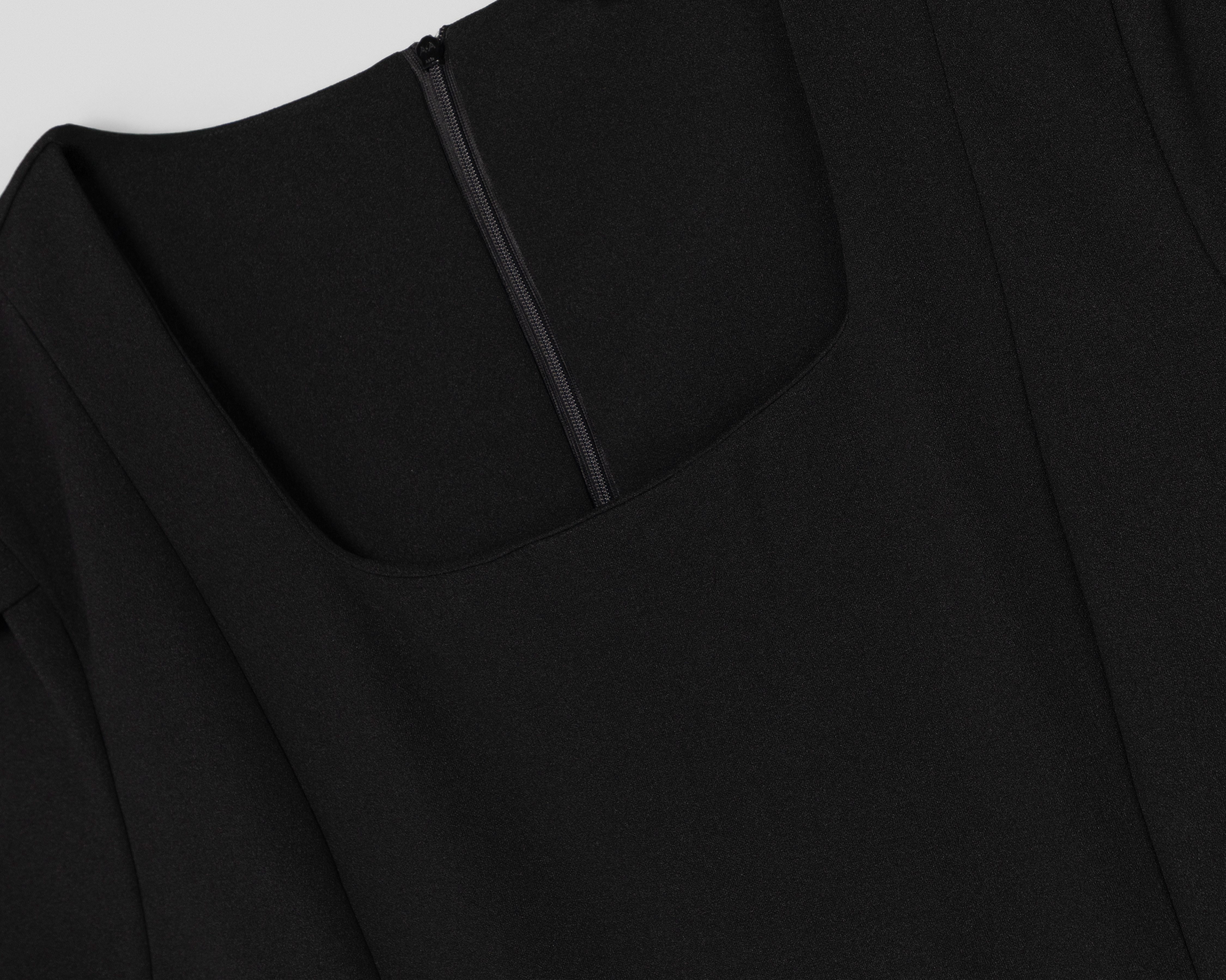 Foto 4 pulgar | Foto 3 | Vestido Formal Sahara Negro Midi para Mujer