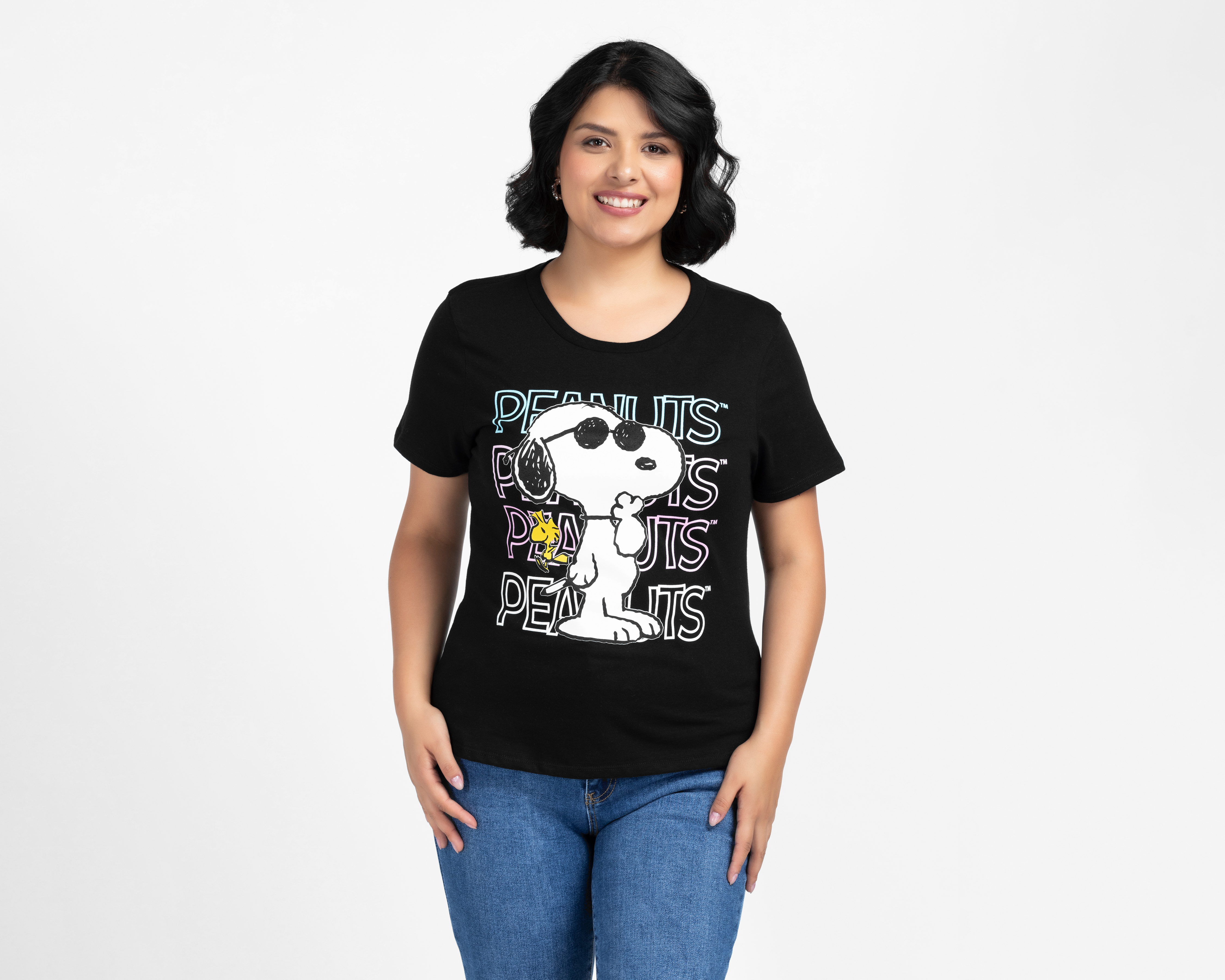 Foto 2 pulgar | Foto 1 | Playera Manga Corta Peanuts para Mujer